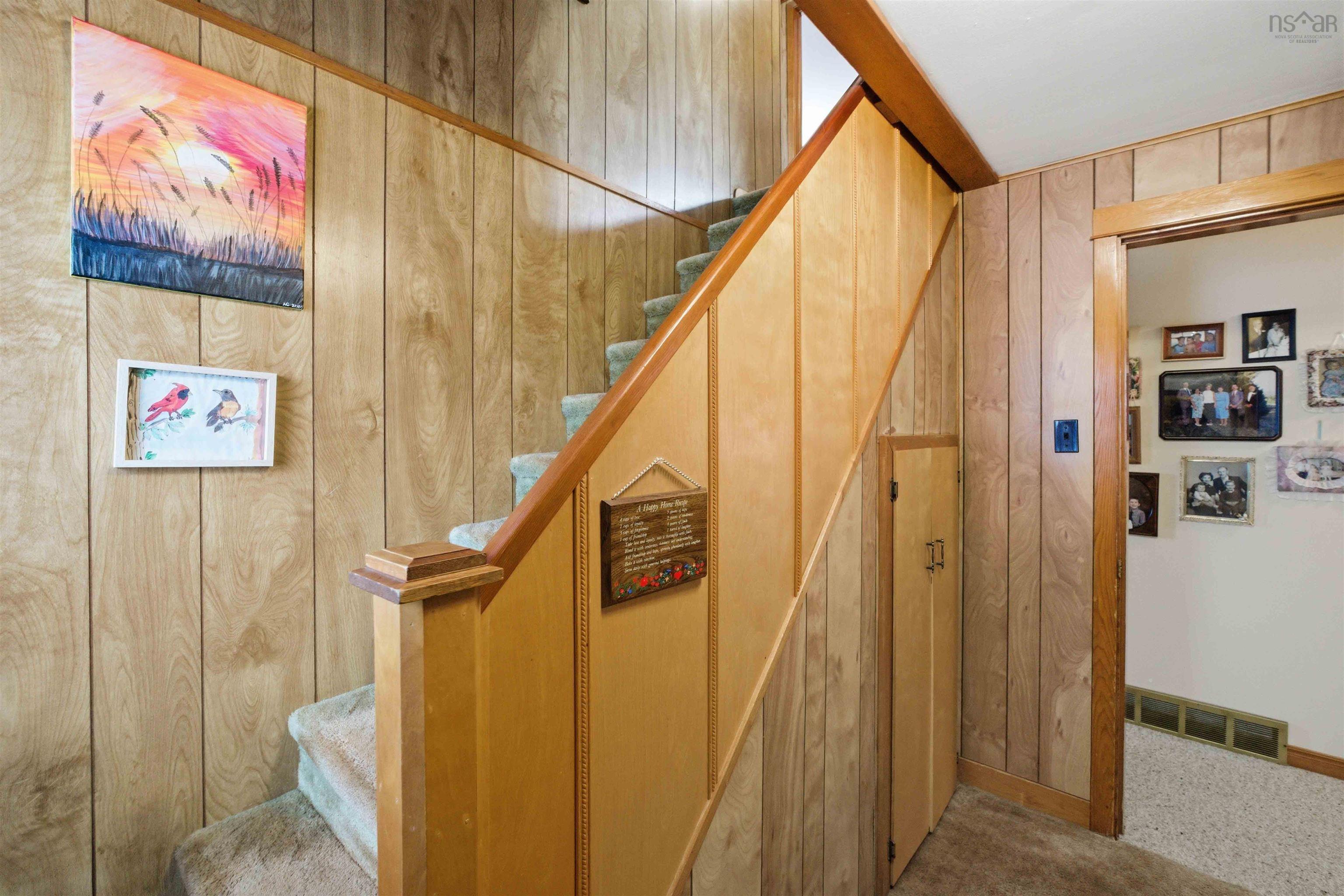 $375,000.00: 1535 Victoria Road, Dempseys Corner