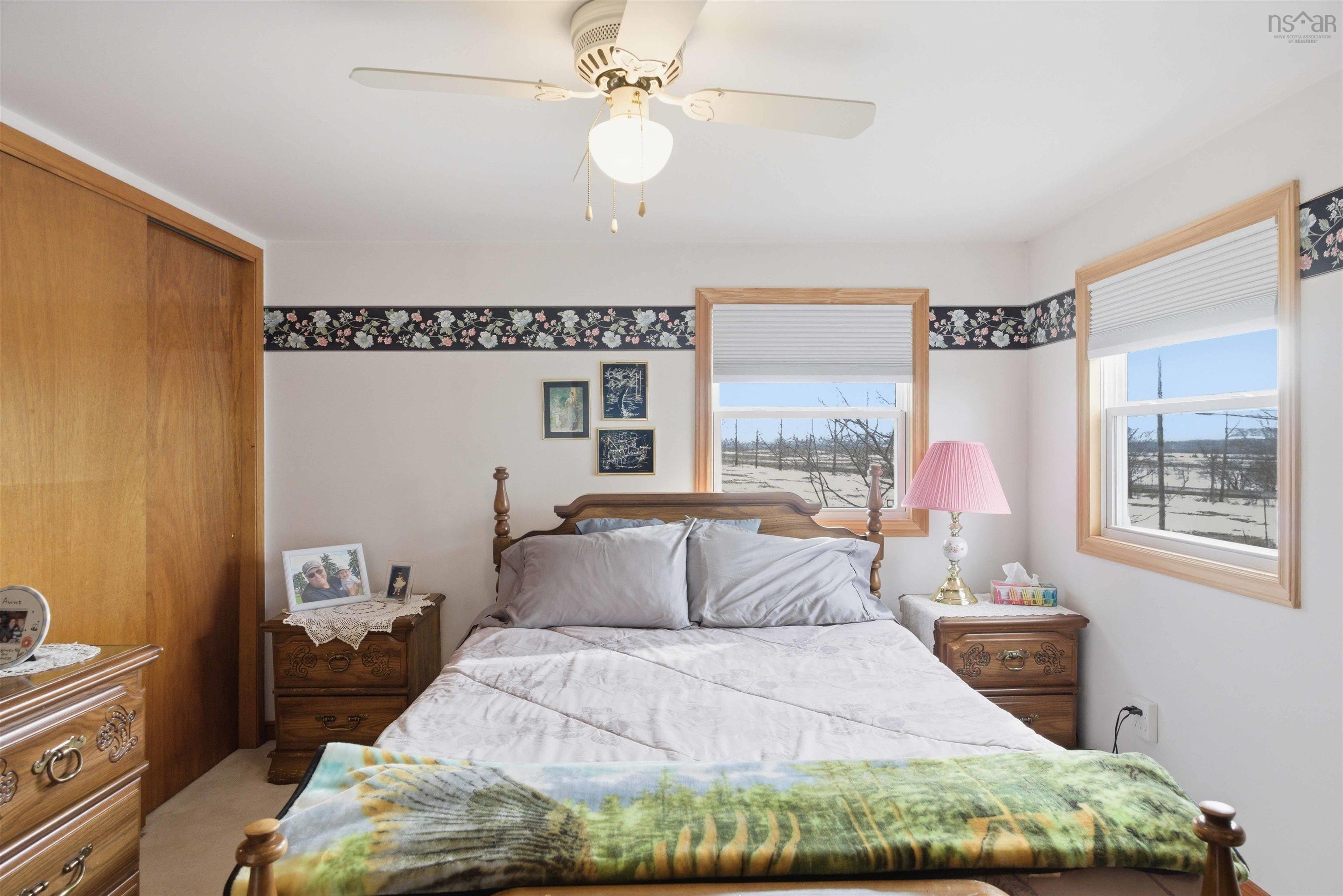 $375,000.00: 1535 Victoria Road, Dempseys Corner