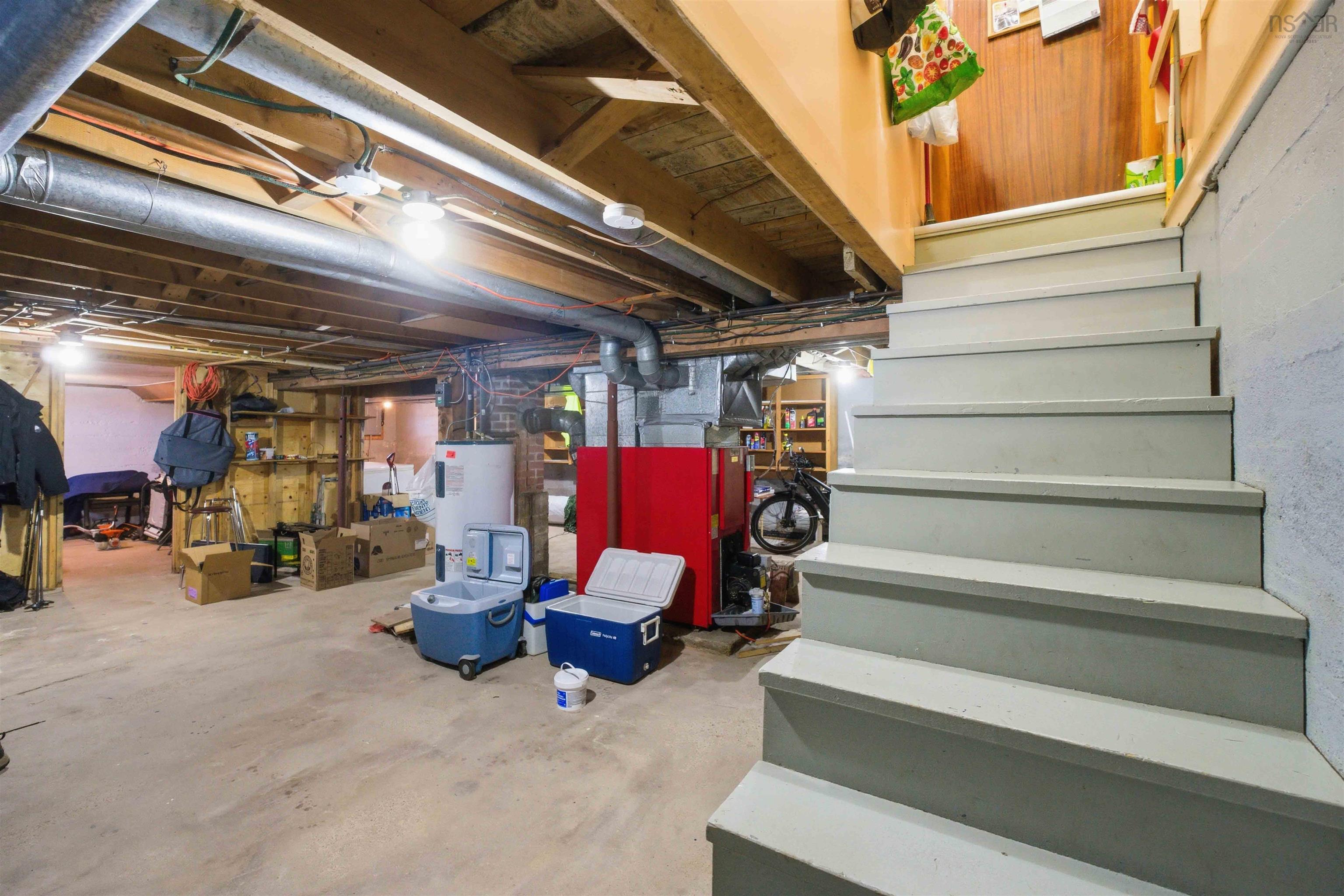 $375,000.00: 1535 Victoria Road, Dempseys Corner