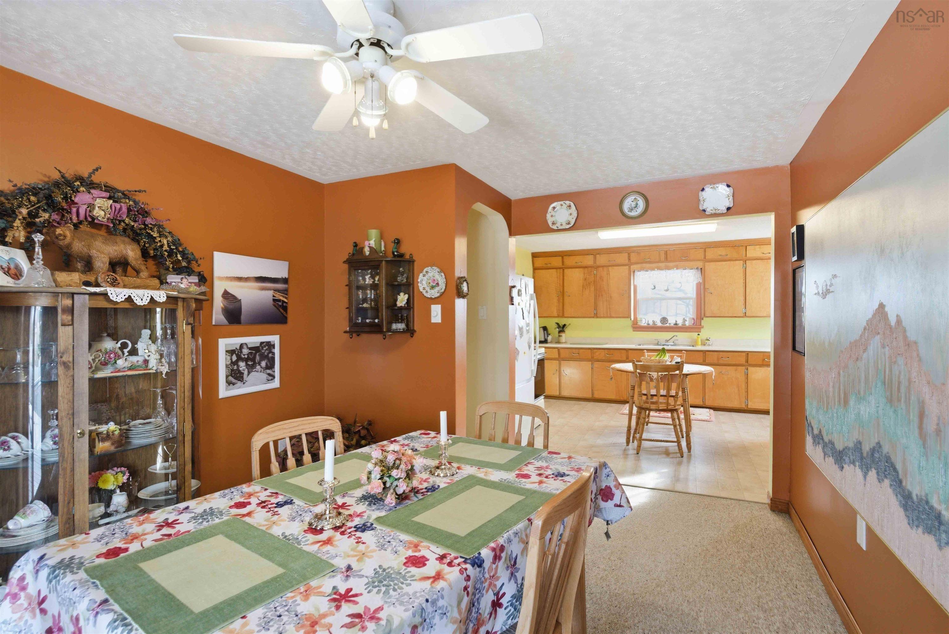 $375,000.00: 1535 Victoria Road, Dempseys Corner