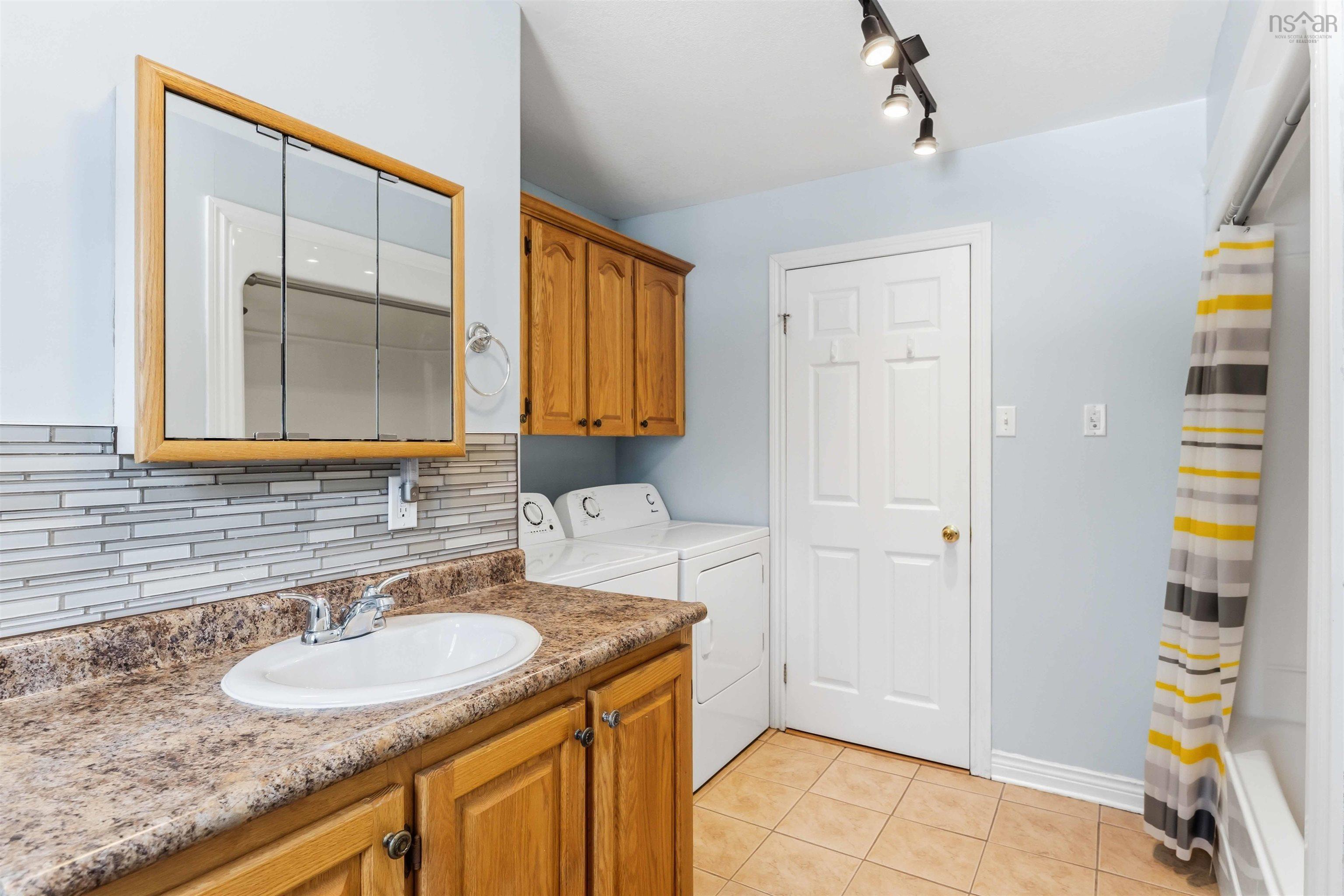 $399,900.00: 9039 Highway 10 Highway, Nictaux