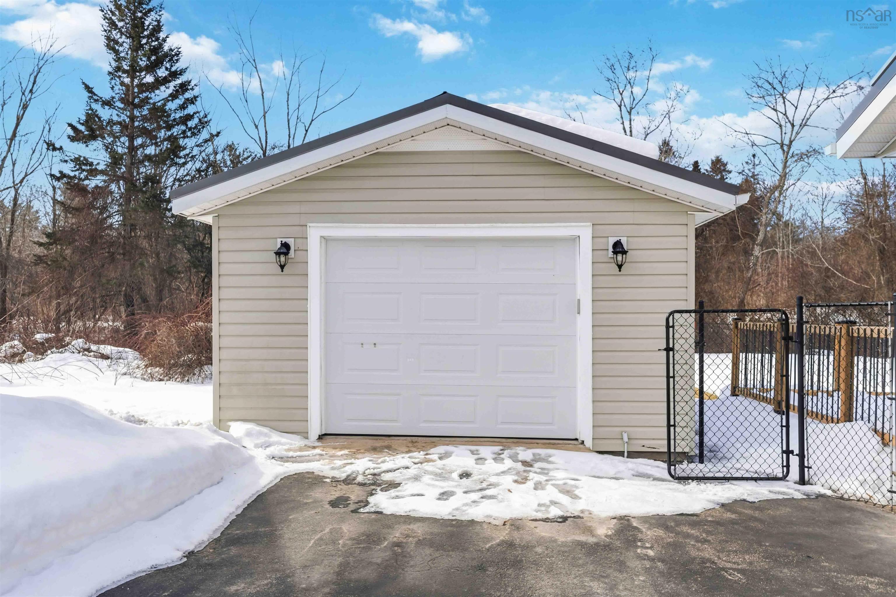 $399,900.00: 9039 Highway 10 Highway, Nictaux