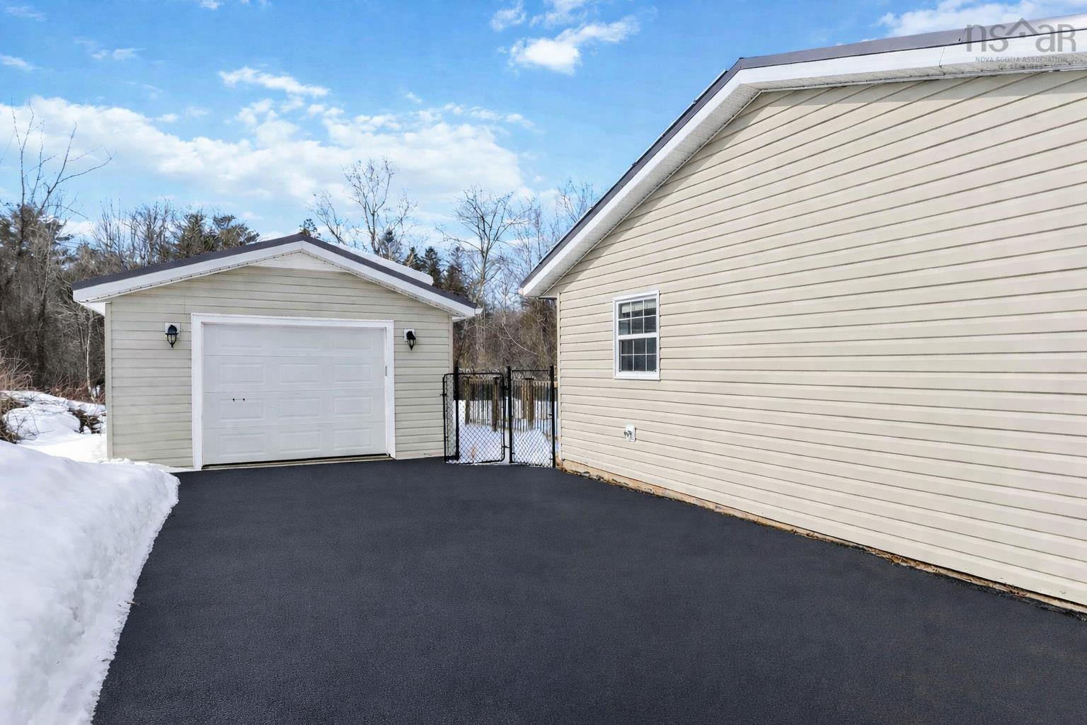 $399,900.00: 9039 Highway 10 Highway, Nictaux