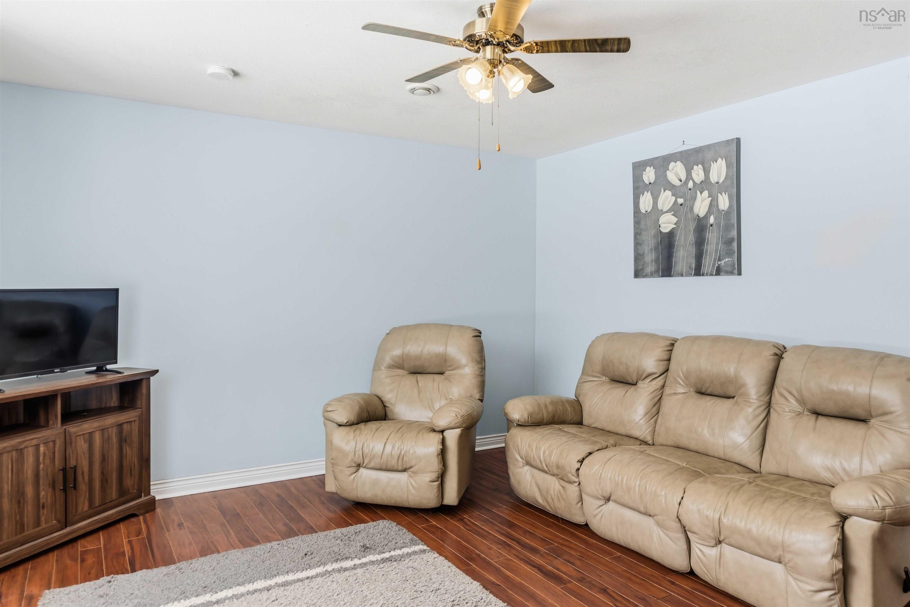 $399,900.00: 9039 Highway 10 Highway, Nictaux