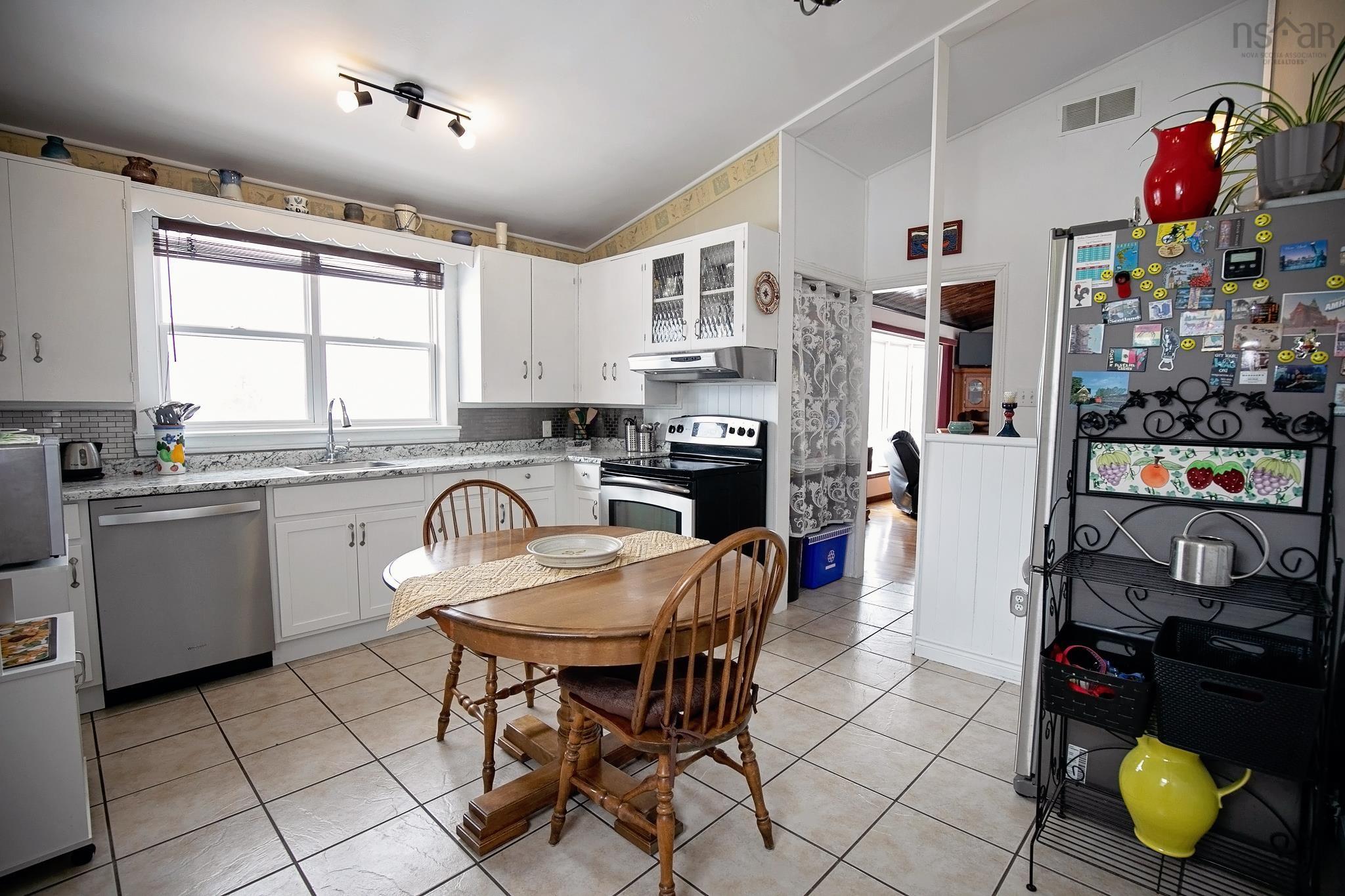 $339,900.00: 255 Victoria Street Street, Amherst