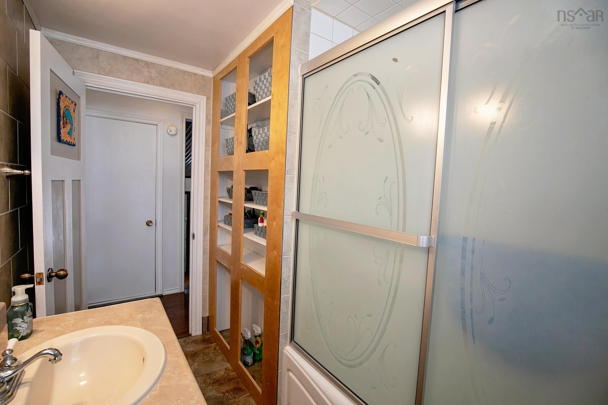 $339,900.00: 255 Victoria Street Street, Amherst