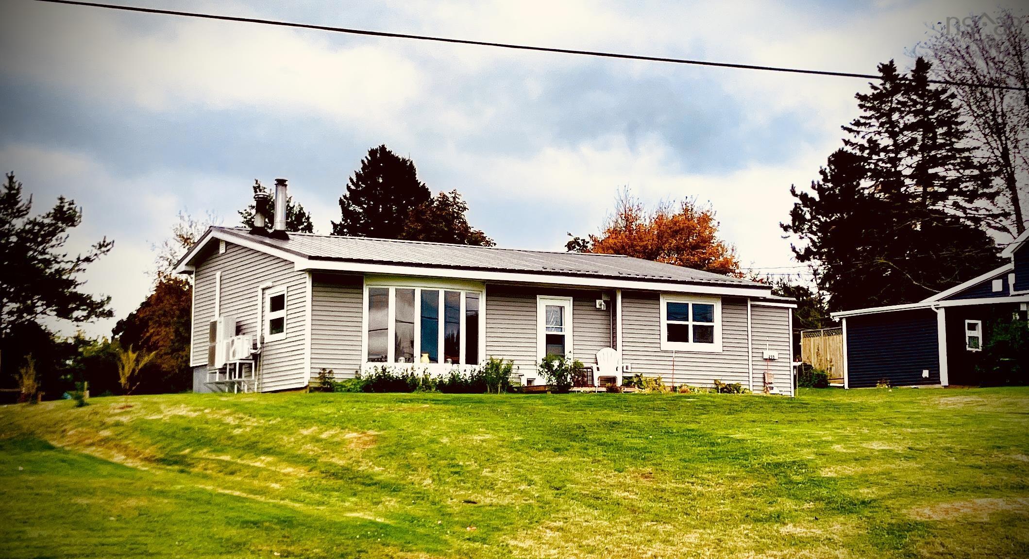 $339,900.00: 255 Victoria Street Street, Amherst