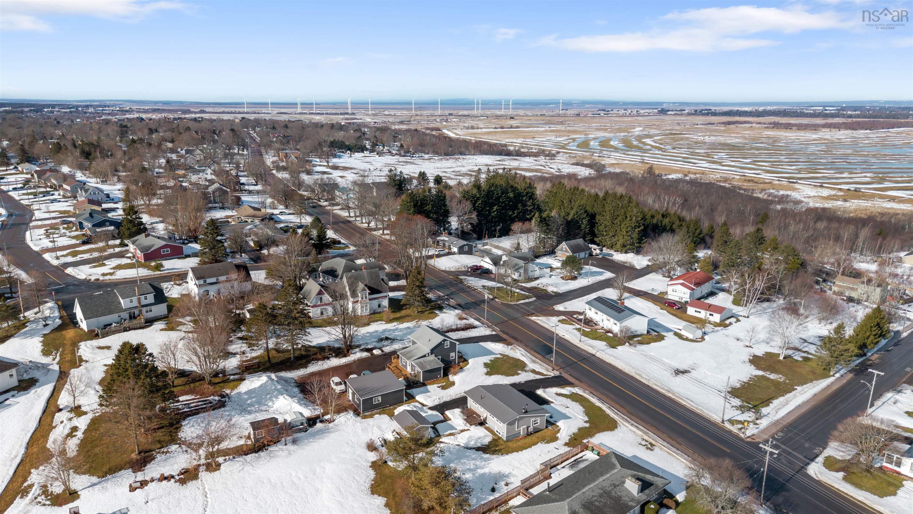 $339,900.00: 255 Victoria Street Street, Amherst