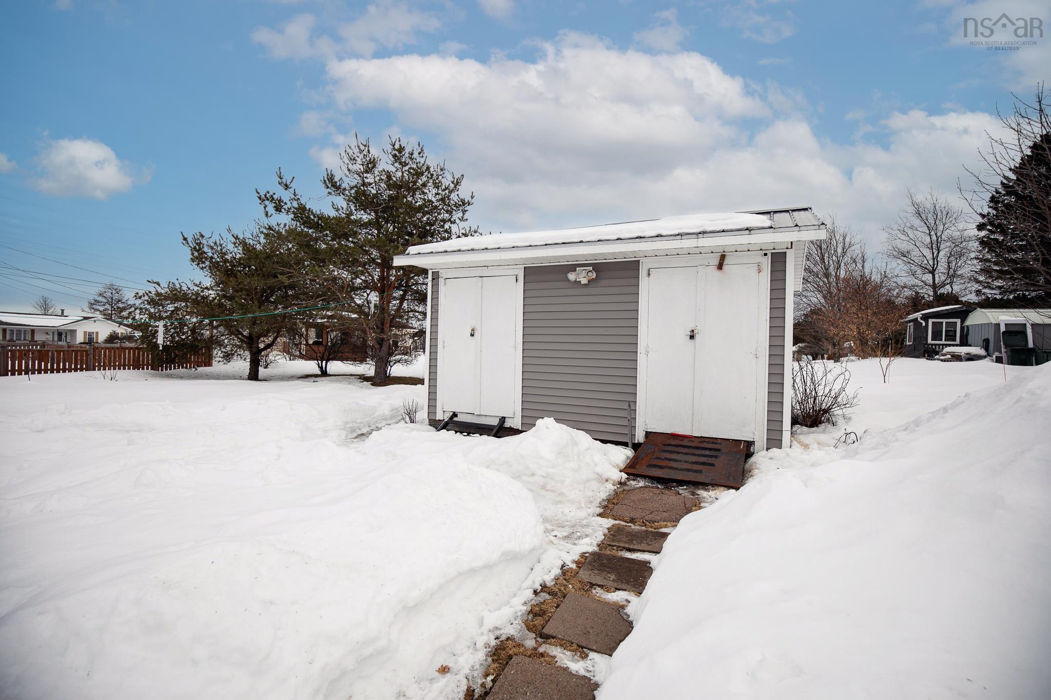 $339,900.00: 255 Victoria Street Street, Amherst