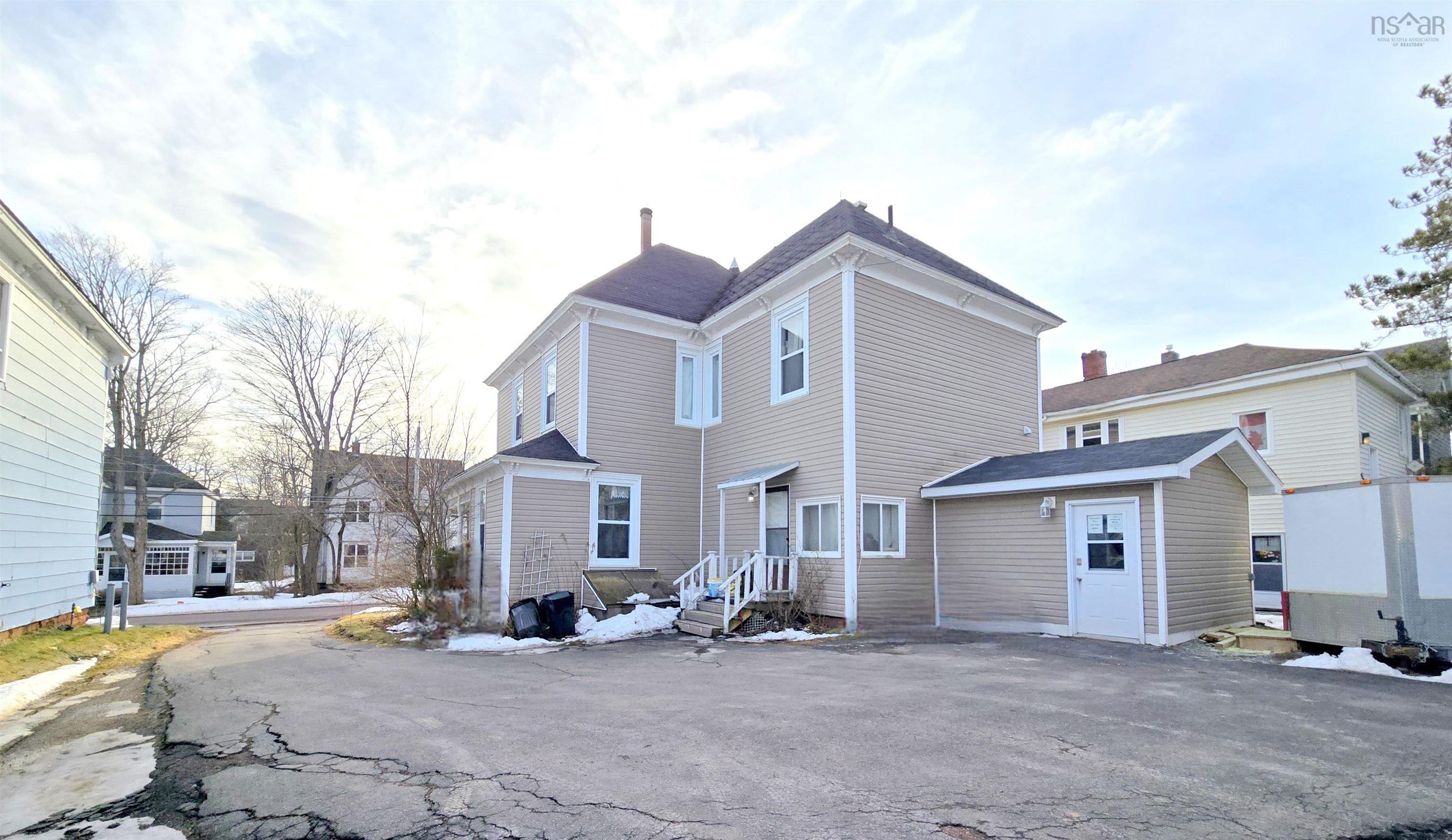 $210,000.00: 76 Havelock Street, Amherst