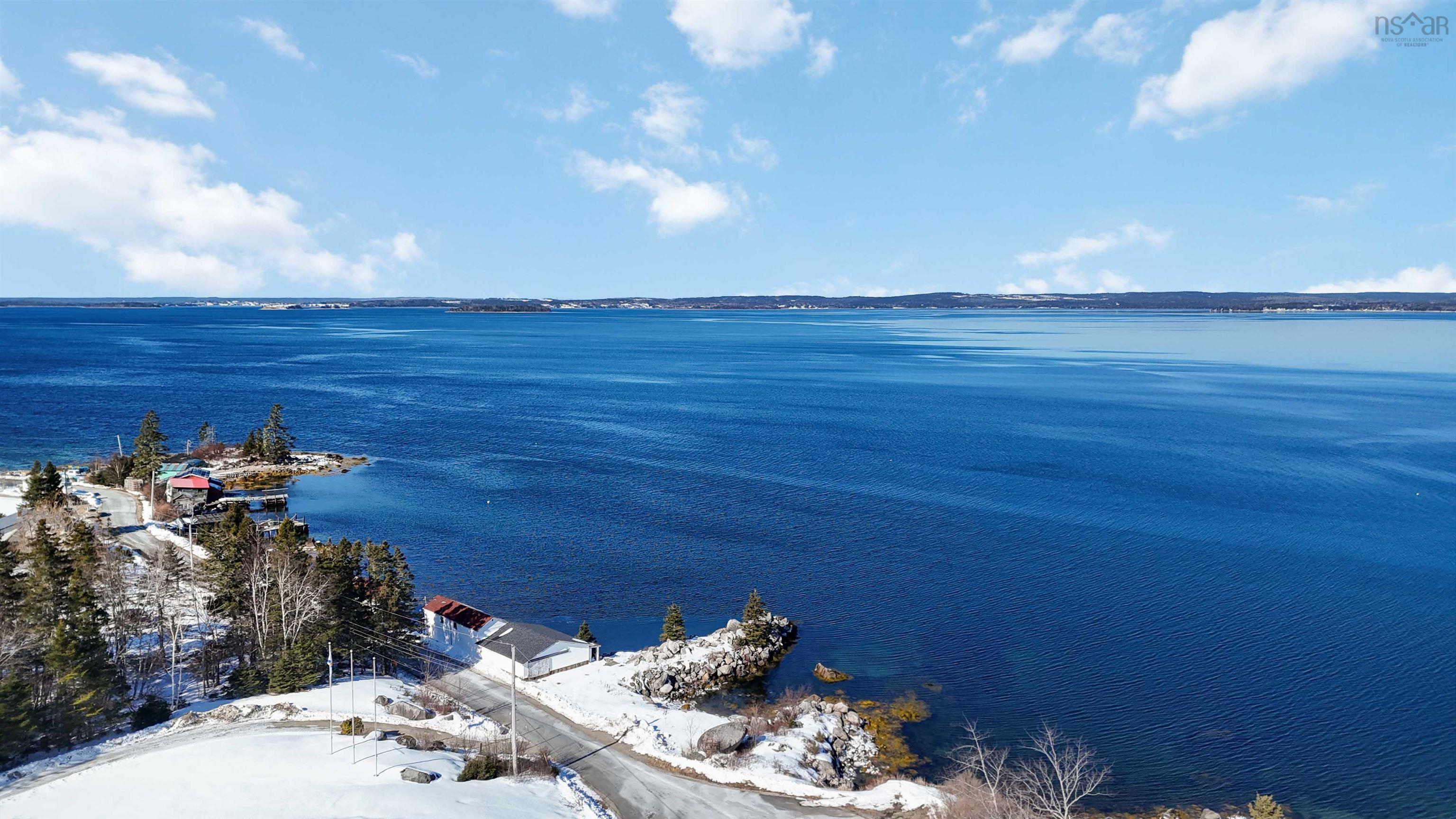 $385,000.00: 4 440 Upper Blandford Road, Deep Cove