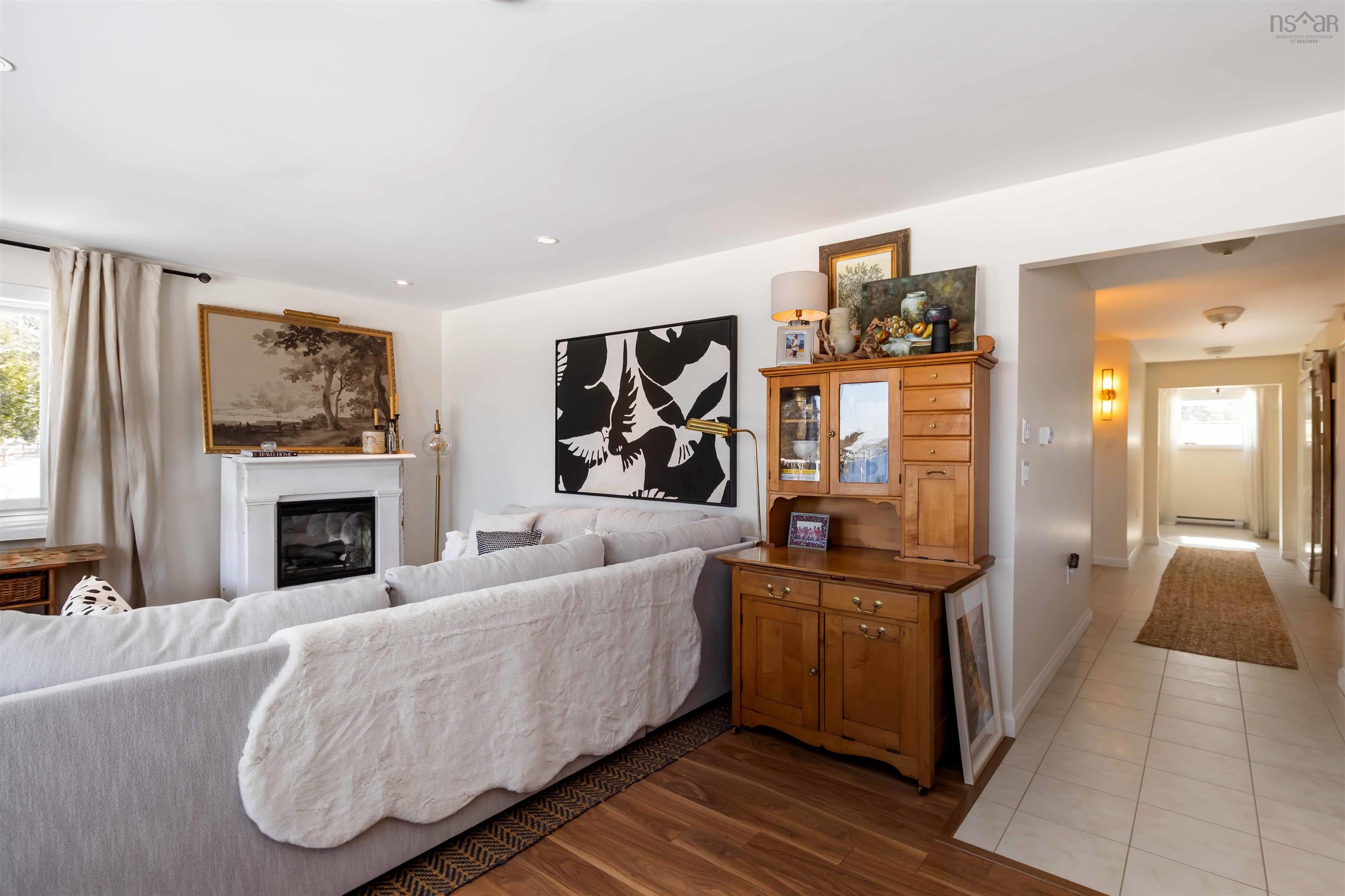 $385,000.00: 4 440 Upper Blandford Road, Deep Cove