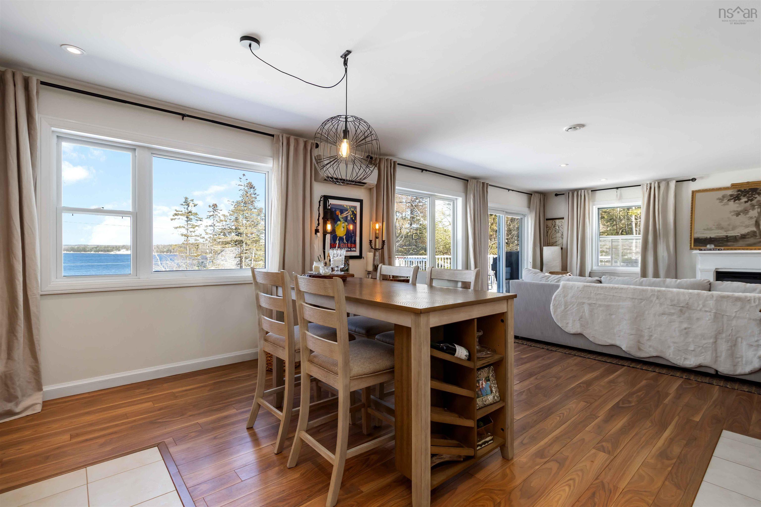 $385,000.00: 4 440 Upper Blandford Road, Deep Cove