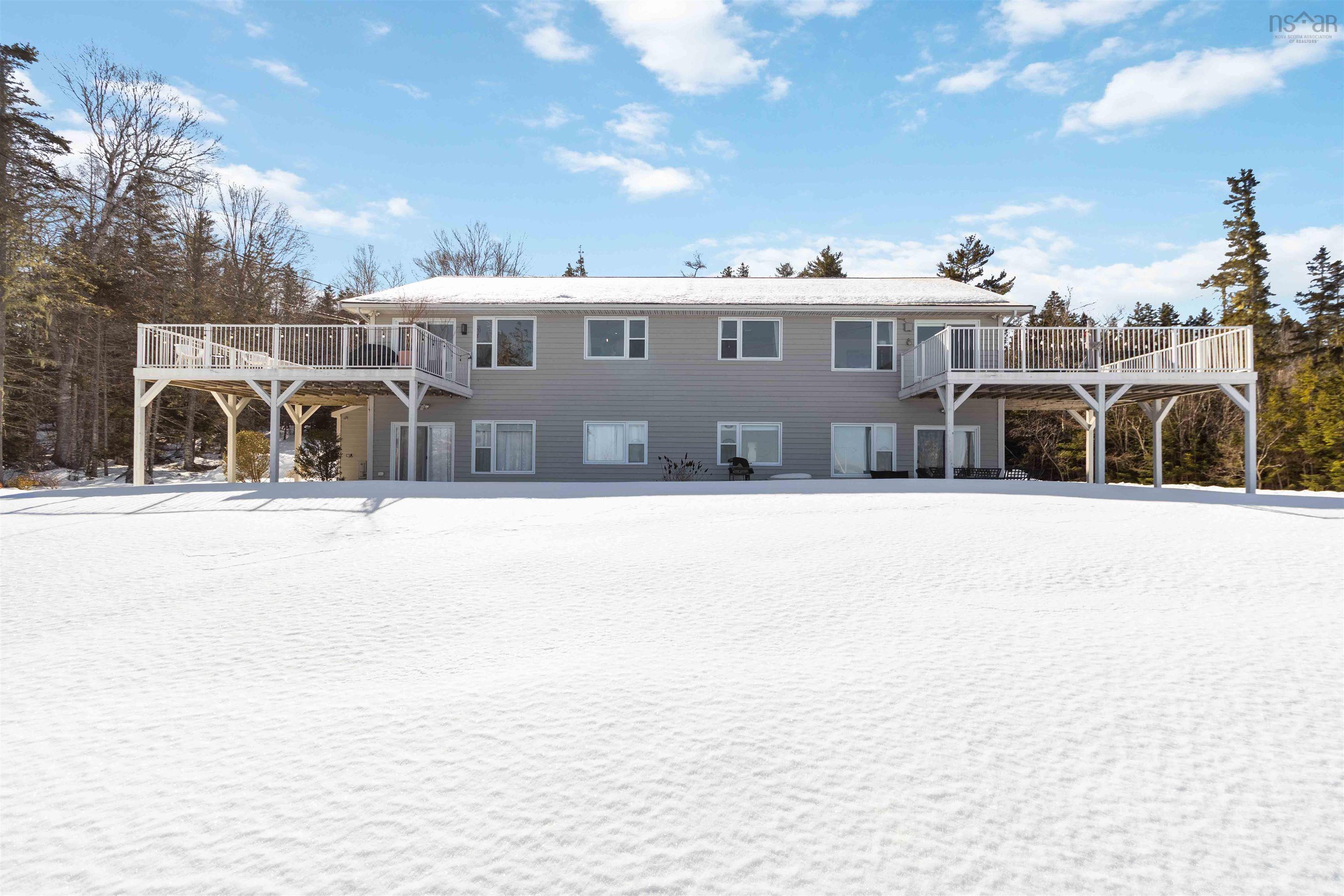 $385,000.00: 4 440 Upper Blandford Road, Deep Cove