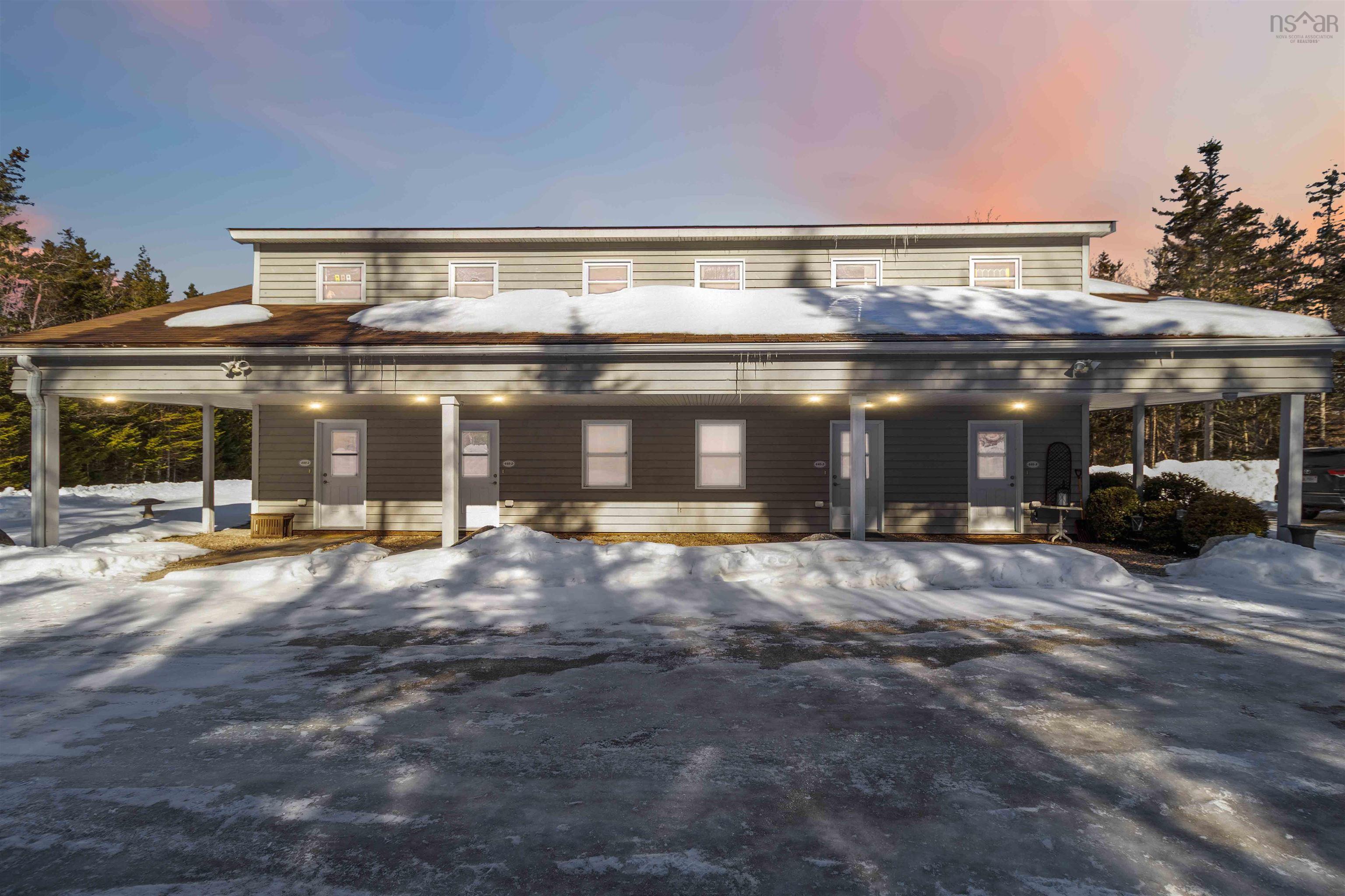 $385,000.00: 4 440 Upper Blandford Road, Deep Cove