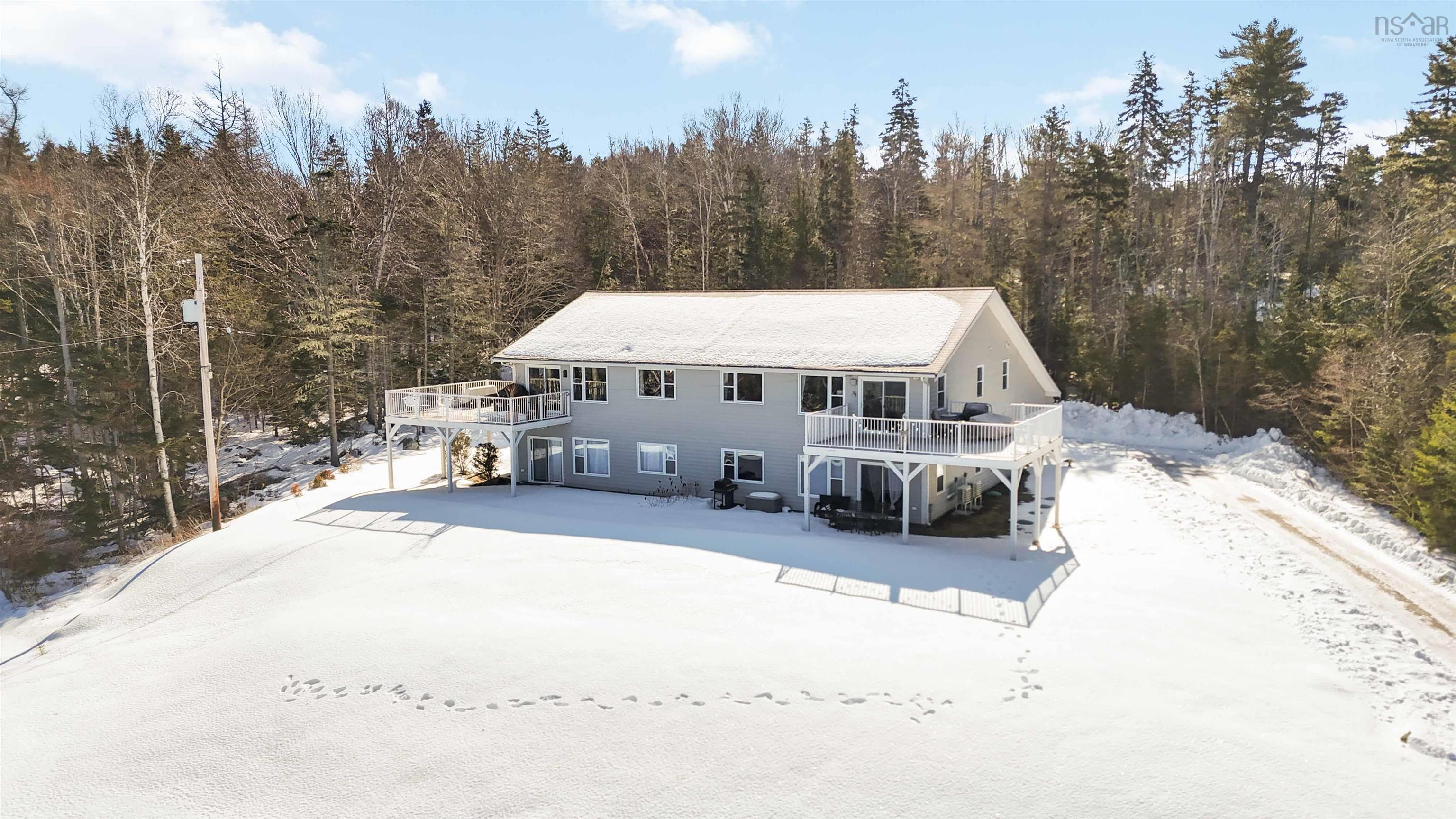 $385,000.00: 4 440 Upper Blandford Road, Deep Cove