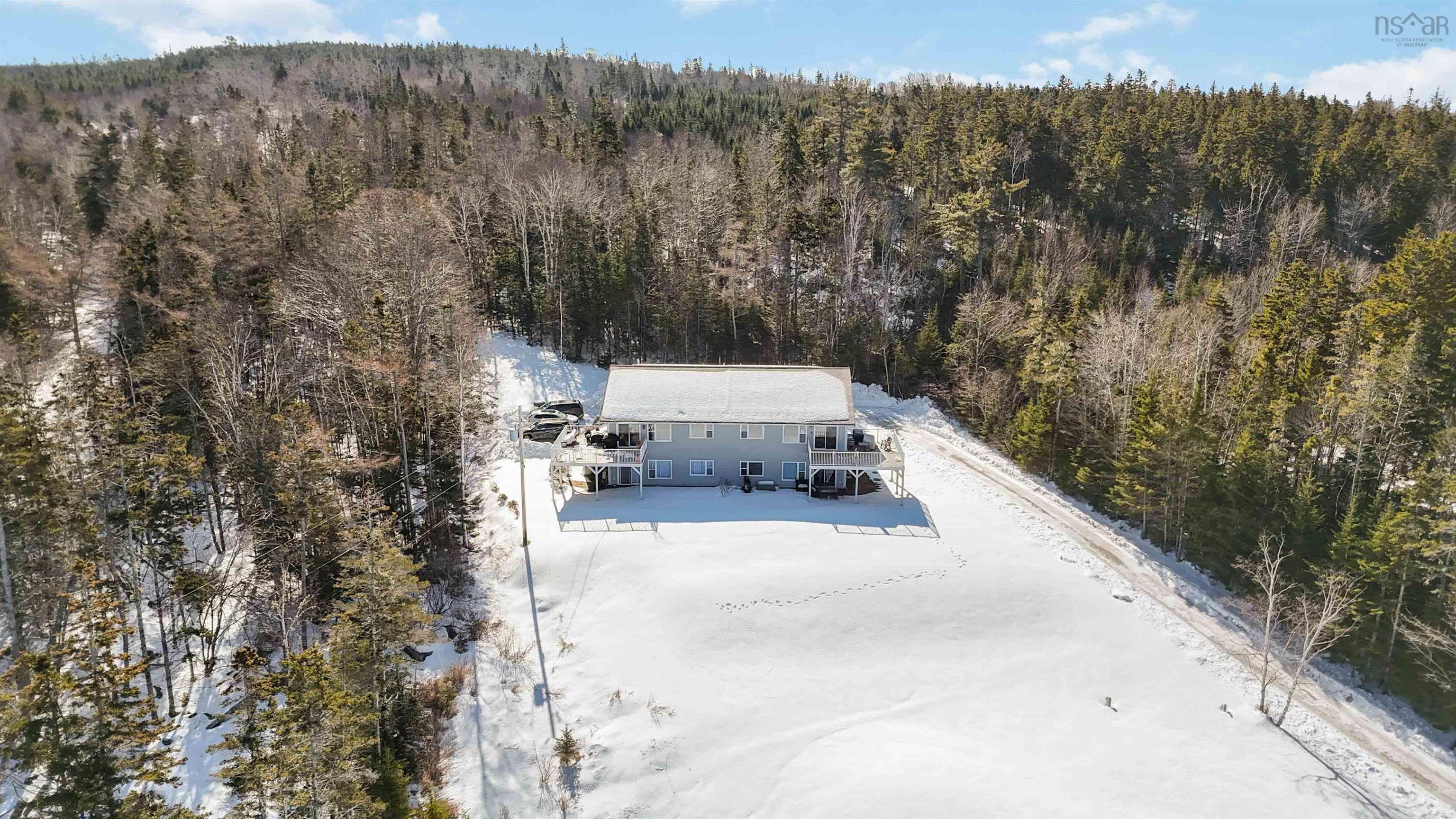 $385,000.00: 4 440 Upper Blandford Road, Deep Cove