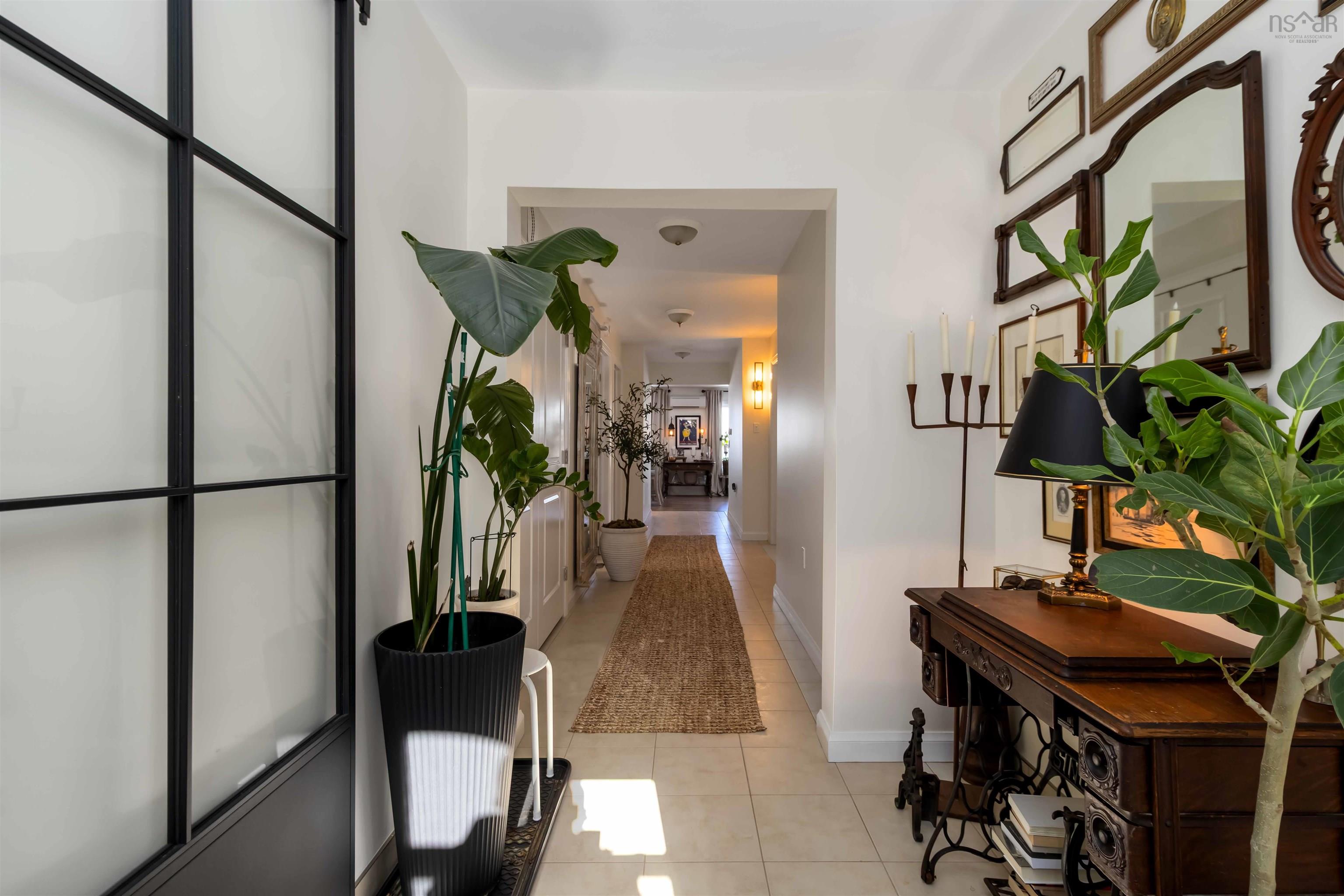 $385,000.00: 4 440 Upper Blandford Road, Deep Cove