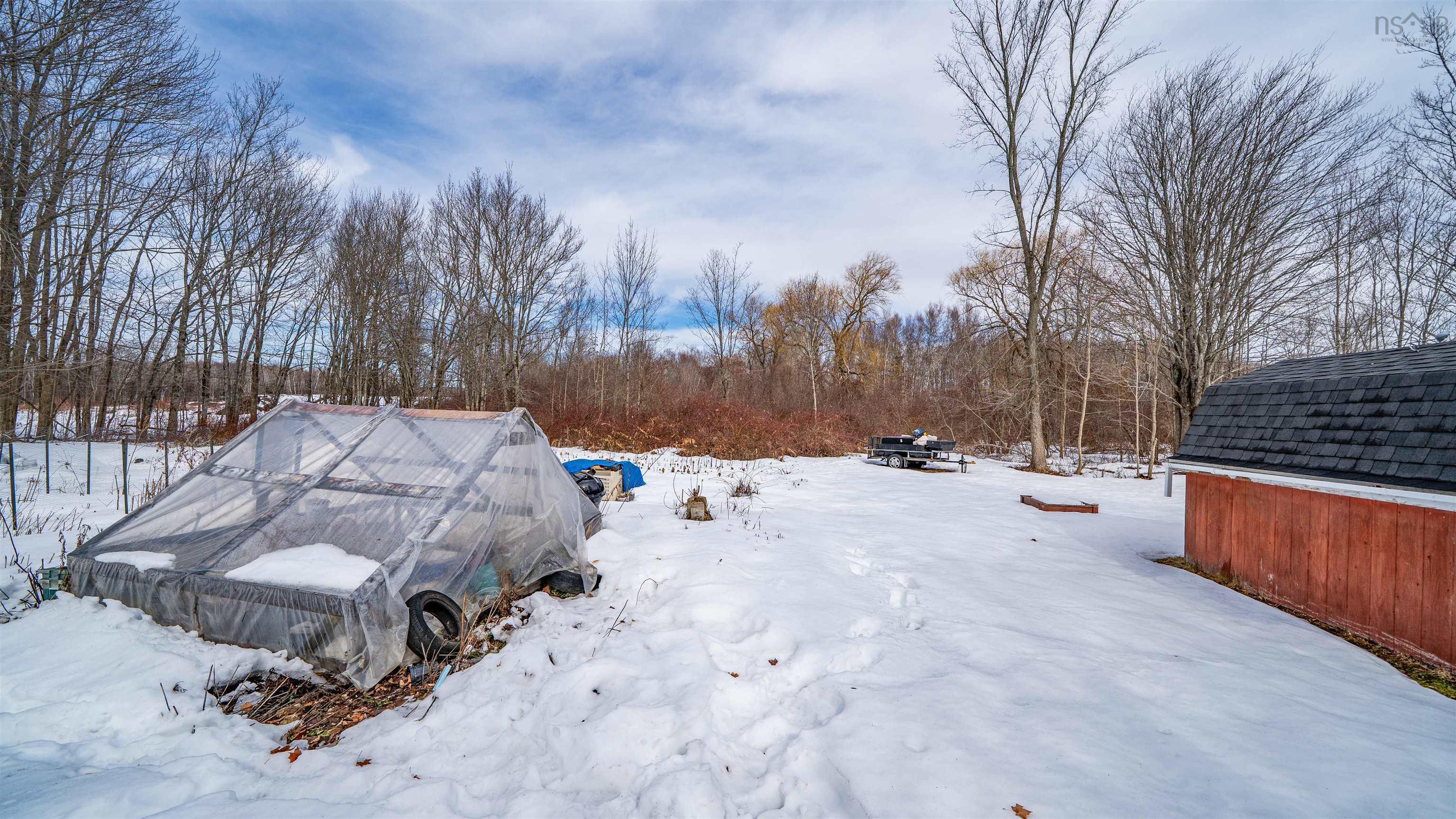 $279,900.00: 10101 Highway 221, Habitant