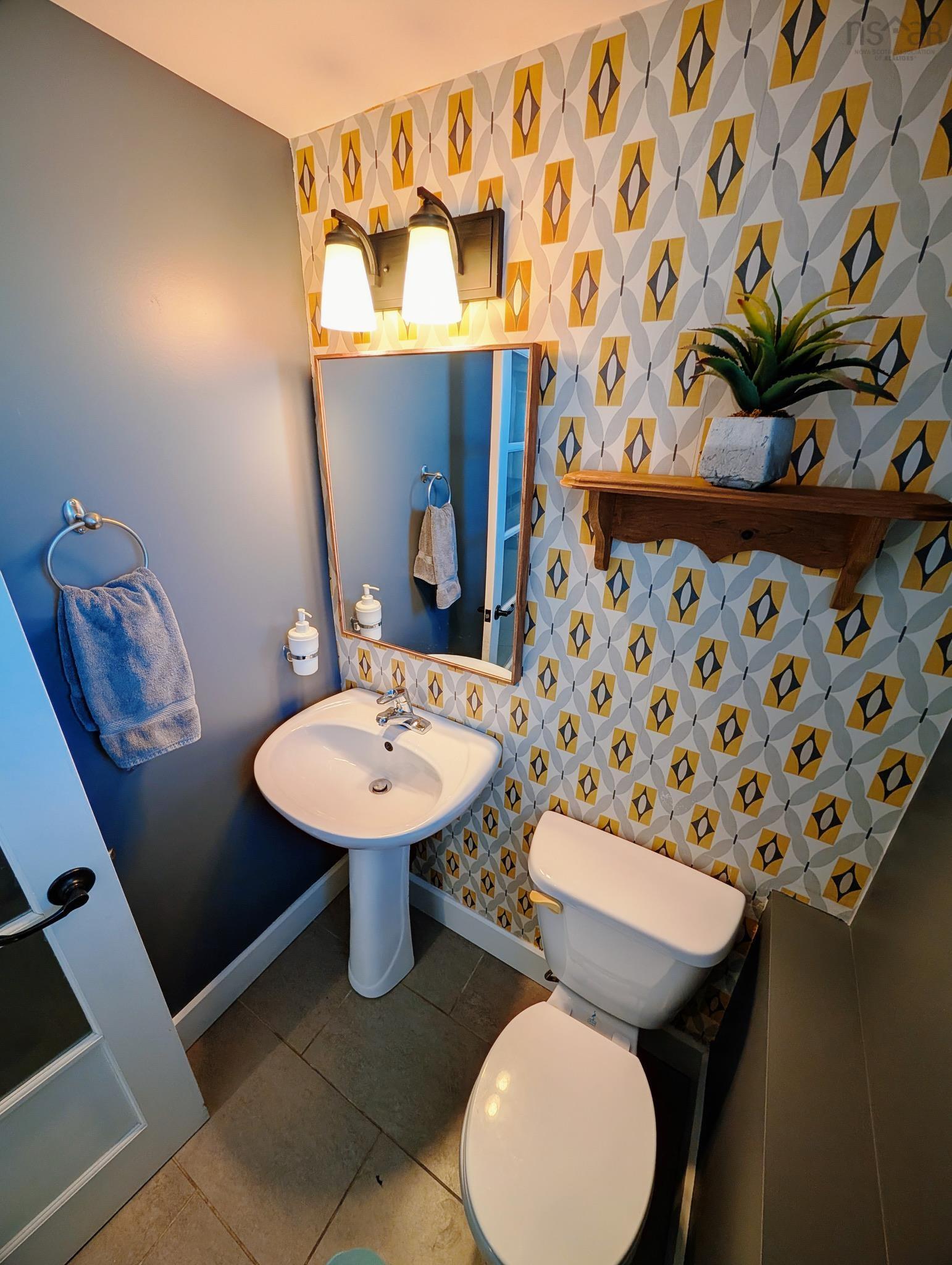 $750,000.00: 10055 19 Highway, Southwest Mabou