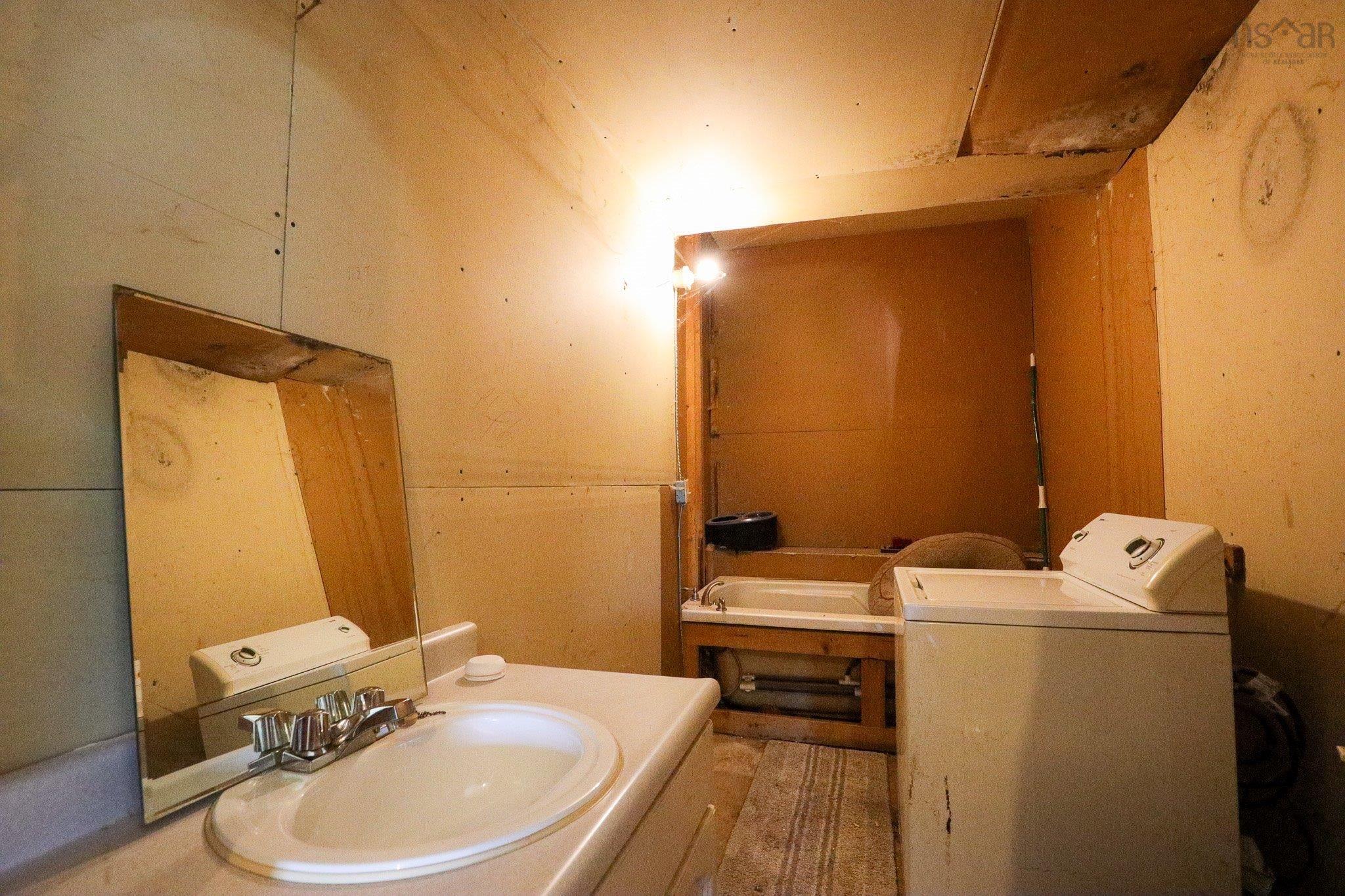 $60,000.00: 824 Beech Hill Road, Beech Hill Farms