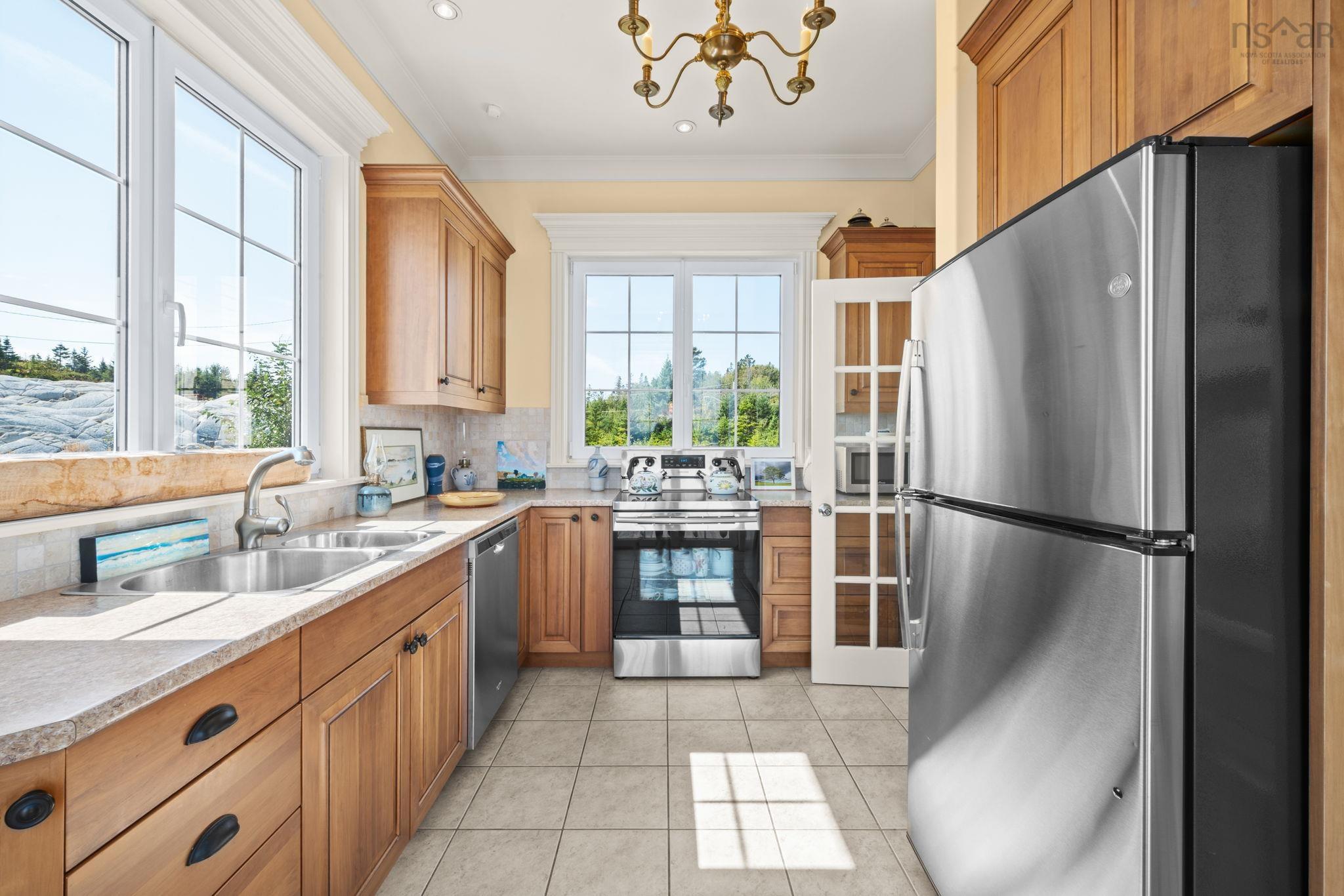 $2,899,000.00: 73 Kestrel Court, Halibut Bay