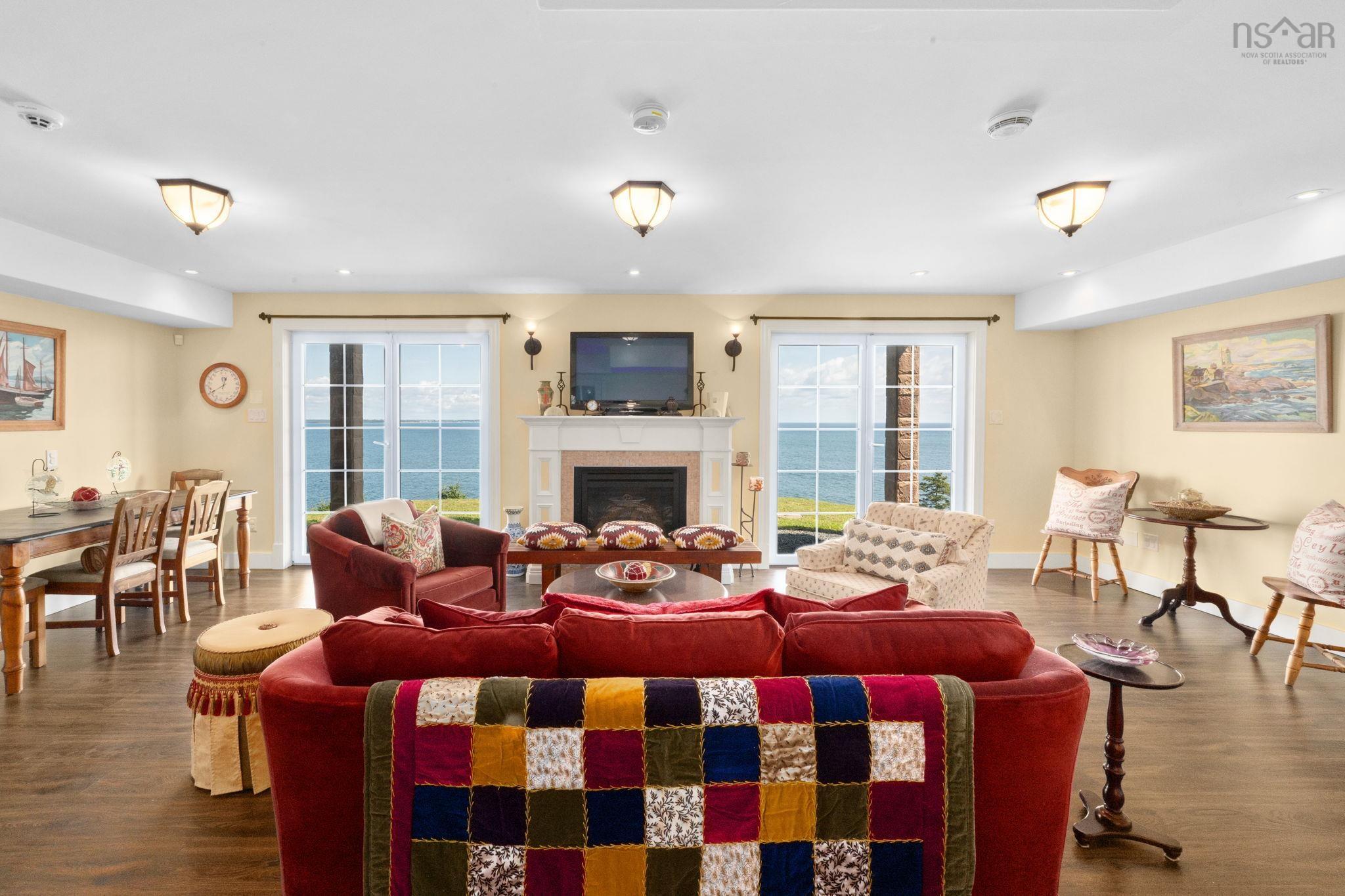 $2,899,000.00: 73 Kestrel Court, Halibut Bay