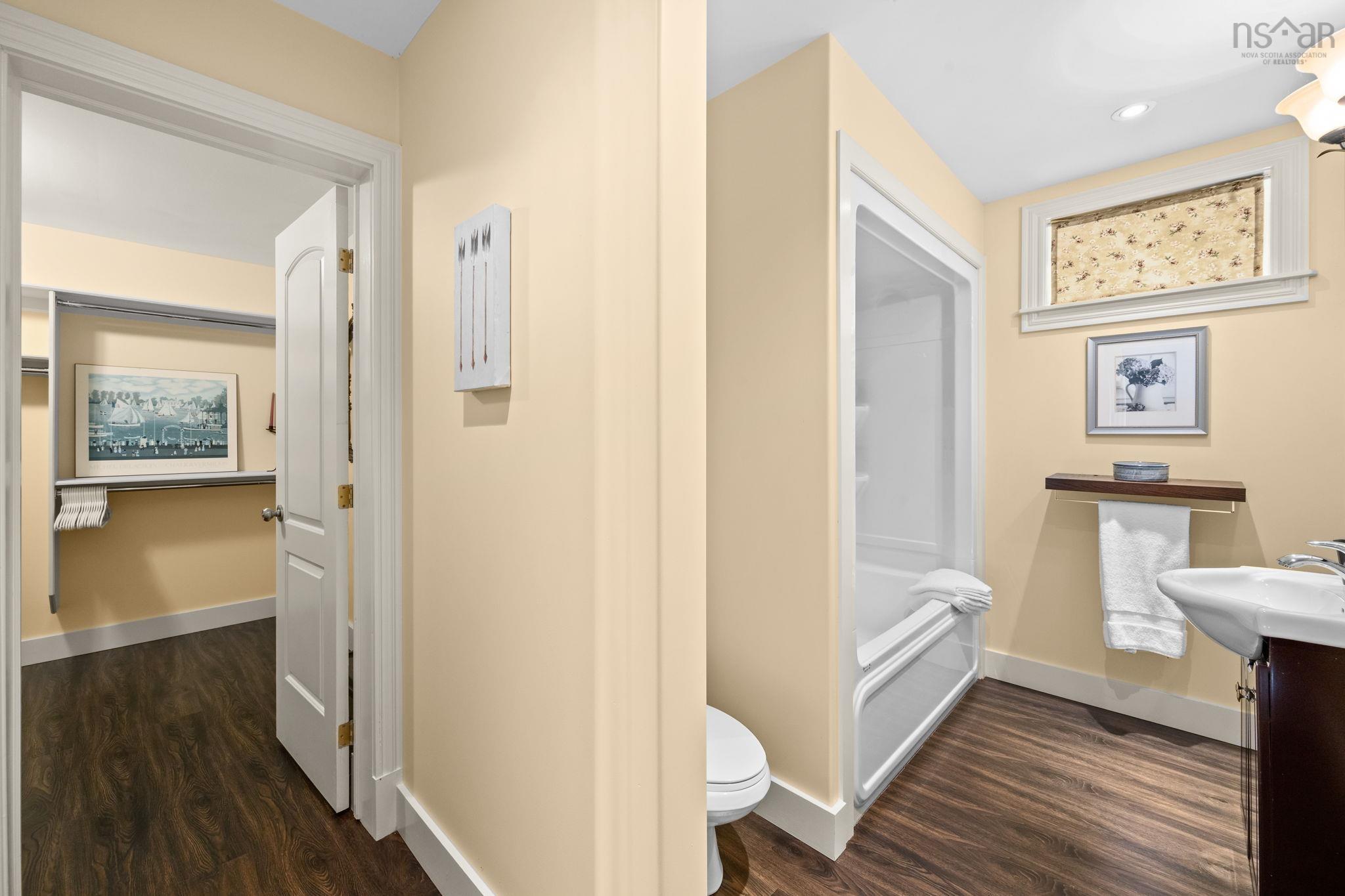 $2,899,000.00: 73 Kestrel Court, Halibut Bay