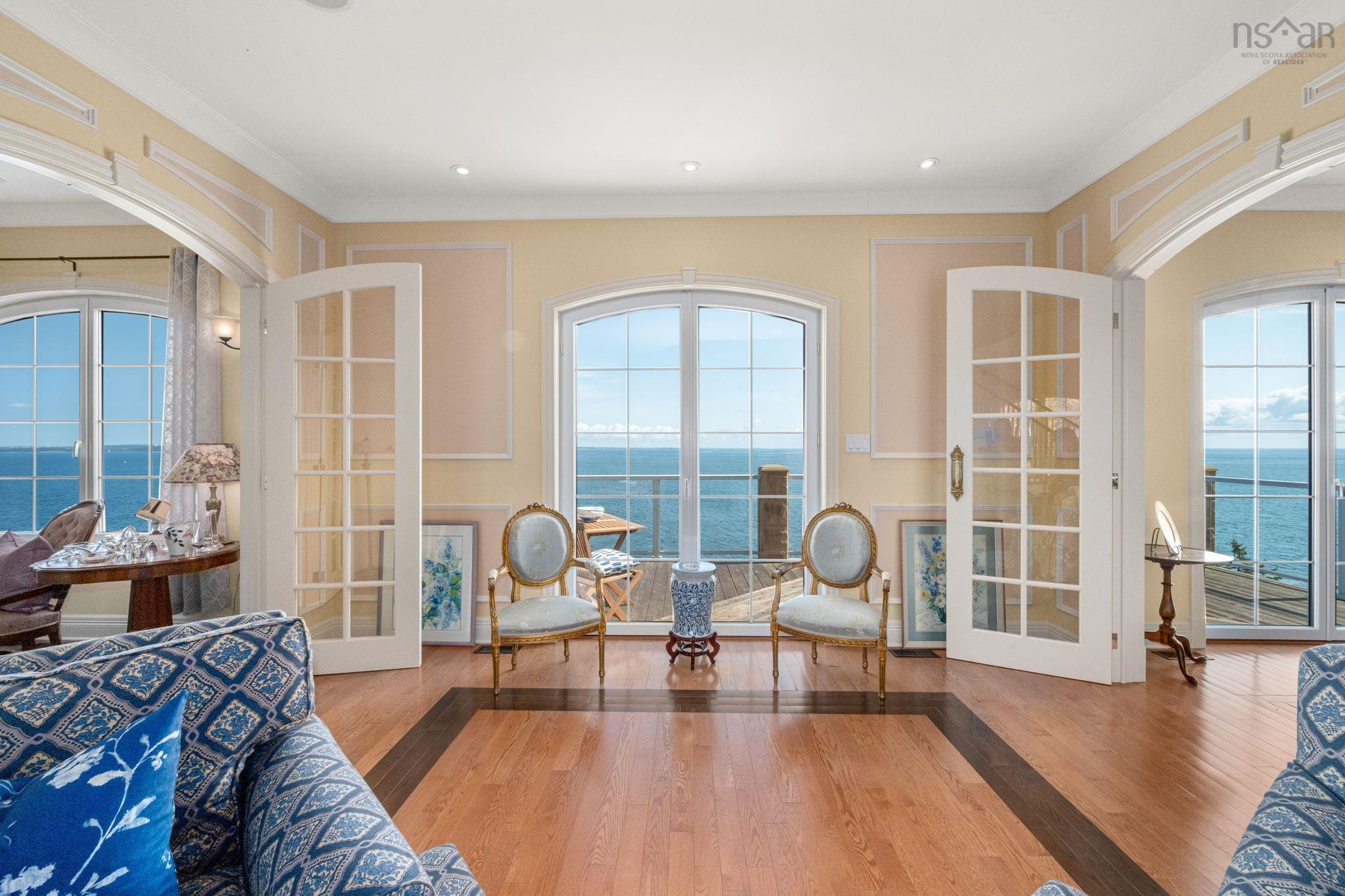 $2,899,000.00: 73 Kestrel Court, Halibut Bay