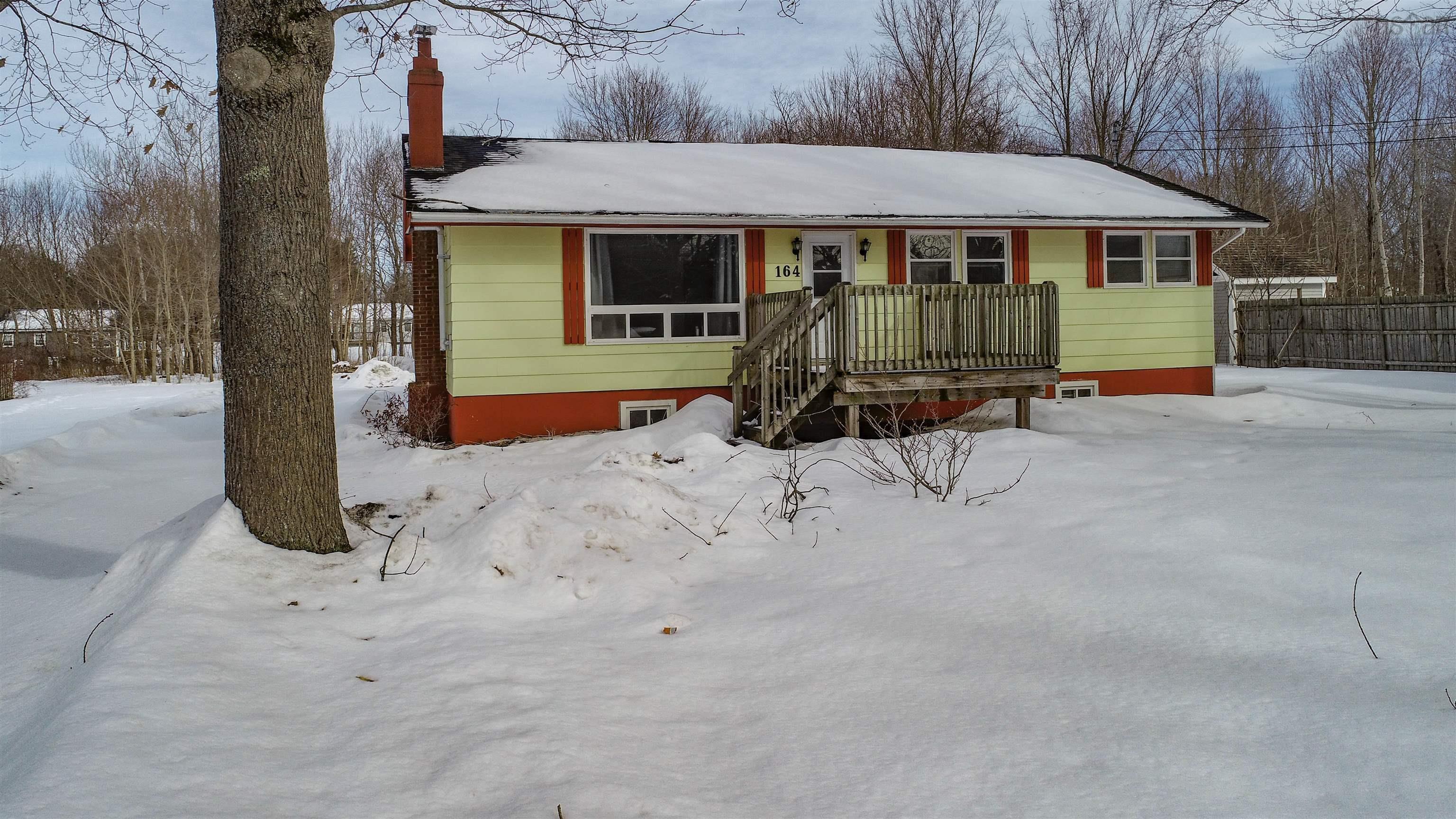 $329,900.00: 164 Foster St Berwick NS B0P 1E0, Berwick