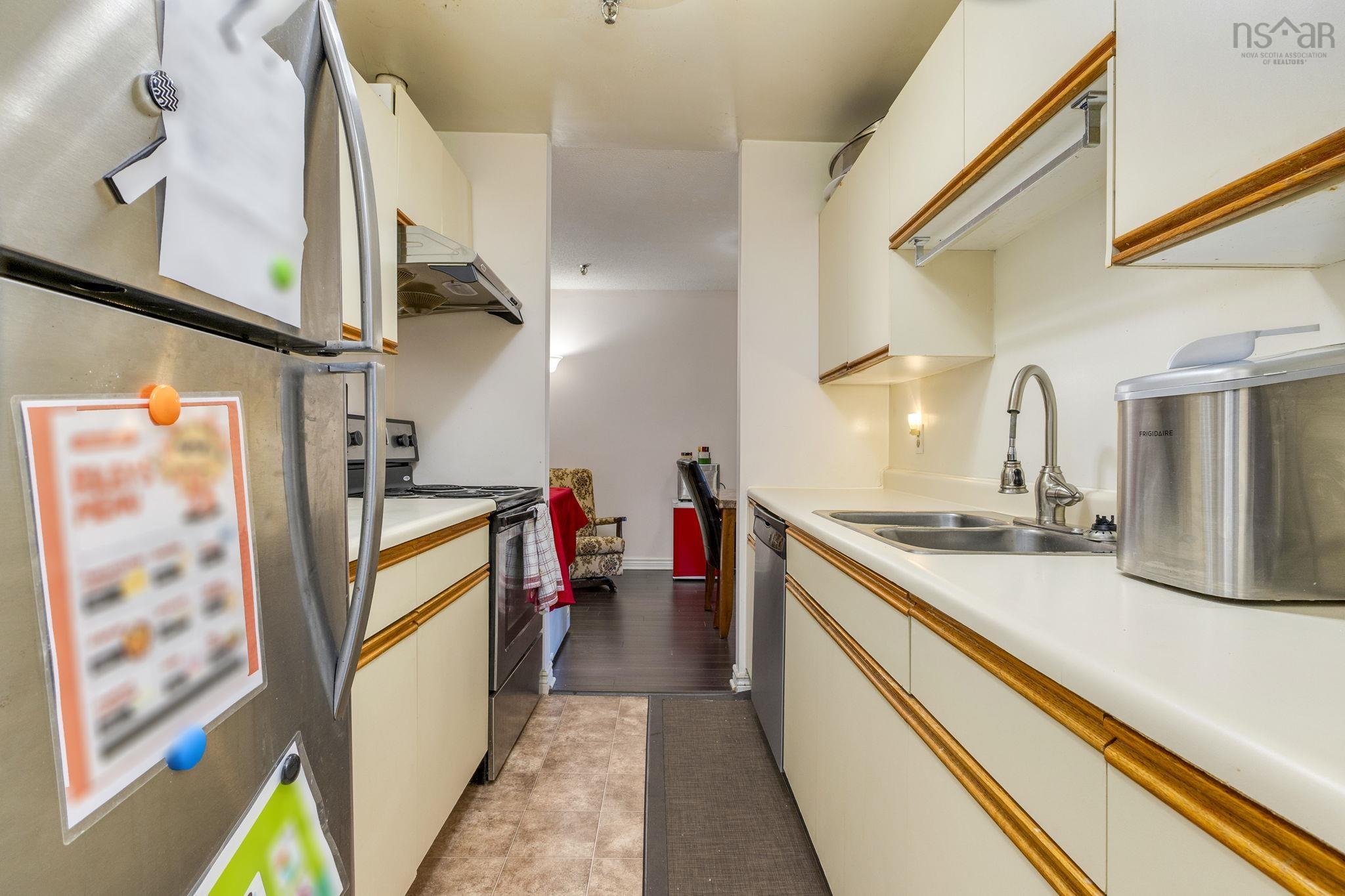 $325,000.00: 308 15 Langbrae Drive, Clayton Park