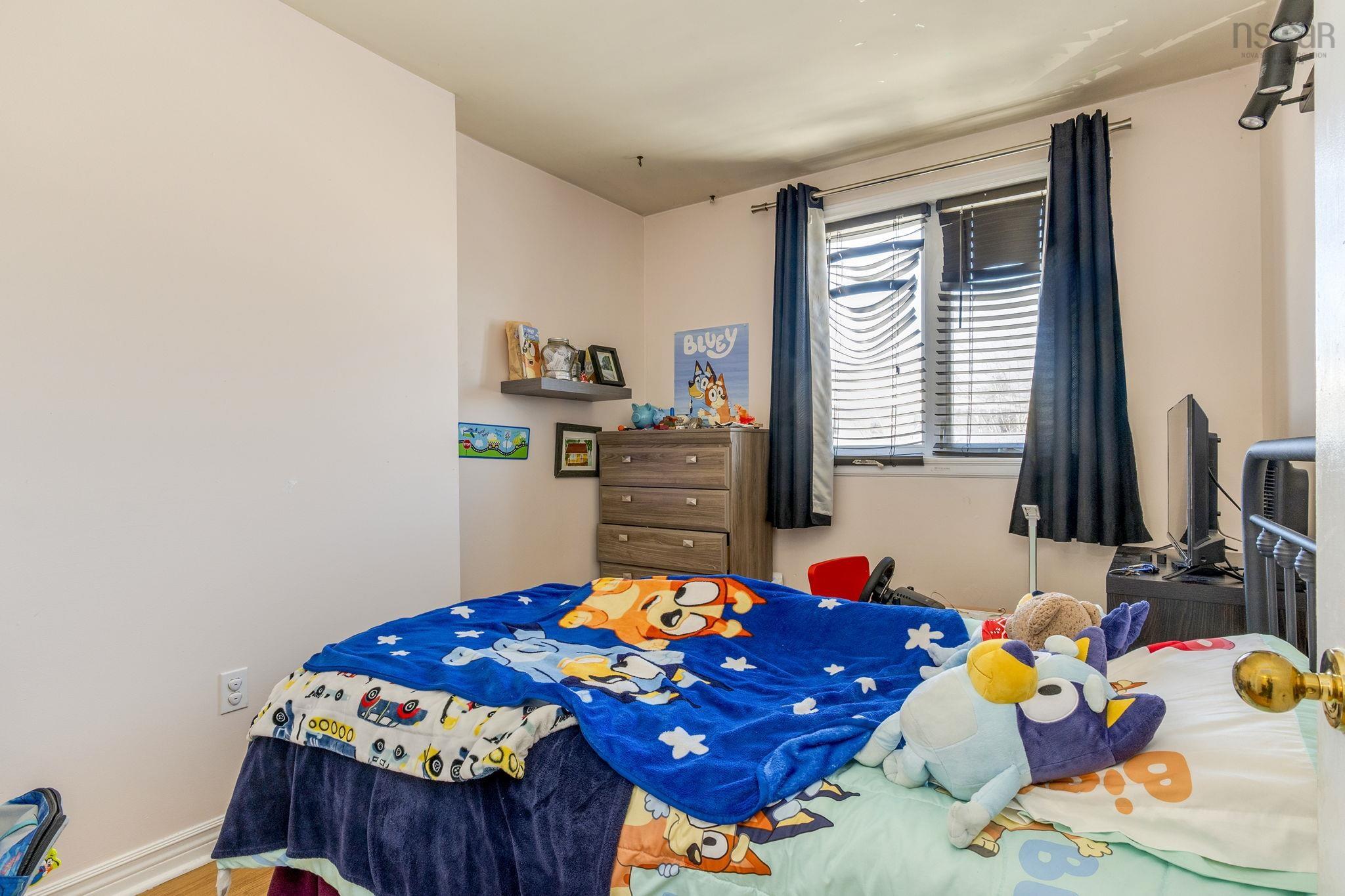 $325,000.00: 308 15 Langbrae Drive, Clayton Park