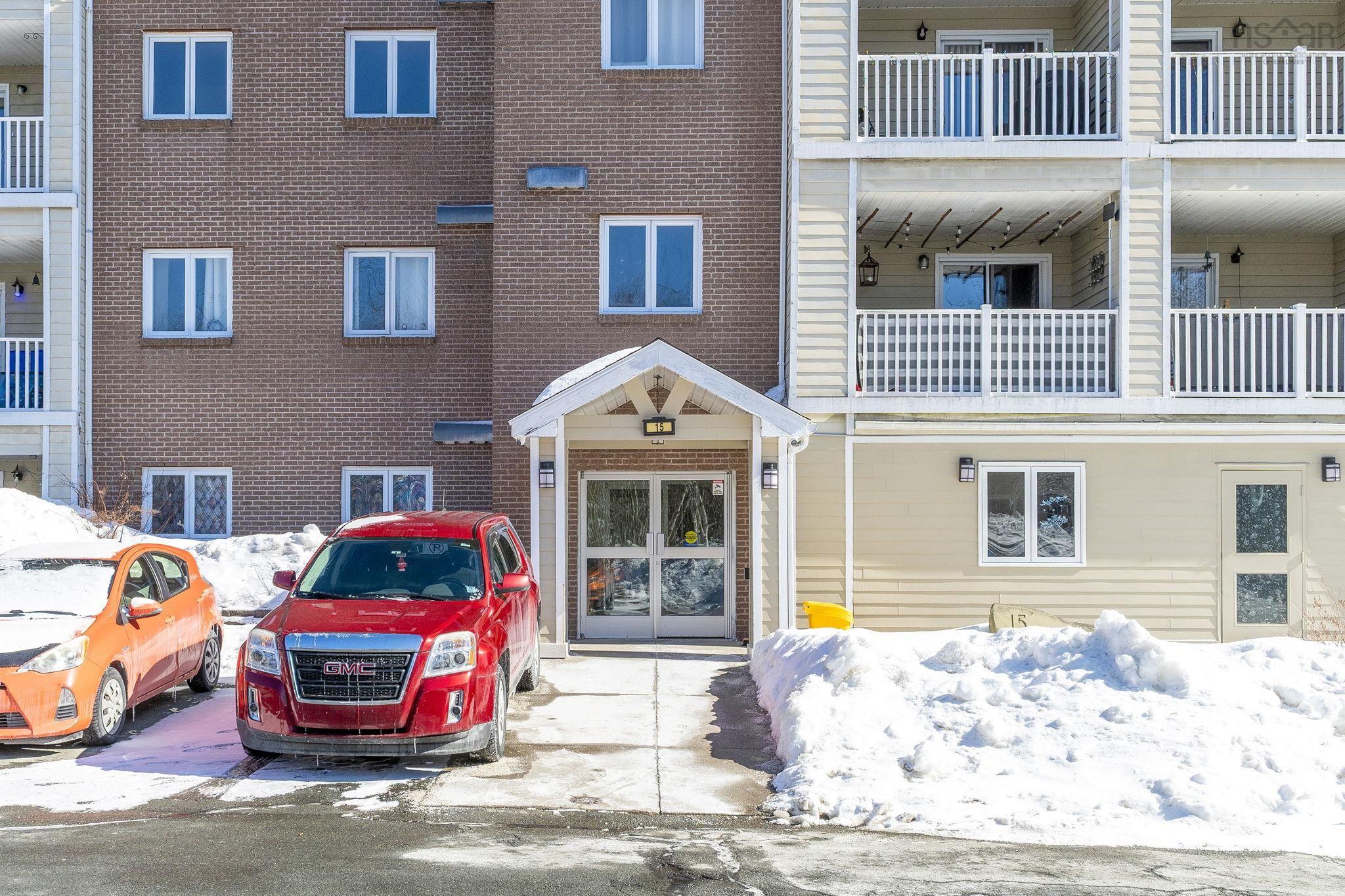 $325,000.00: 308 15 Langbrae Drive, Clayton Park