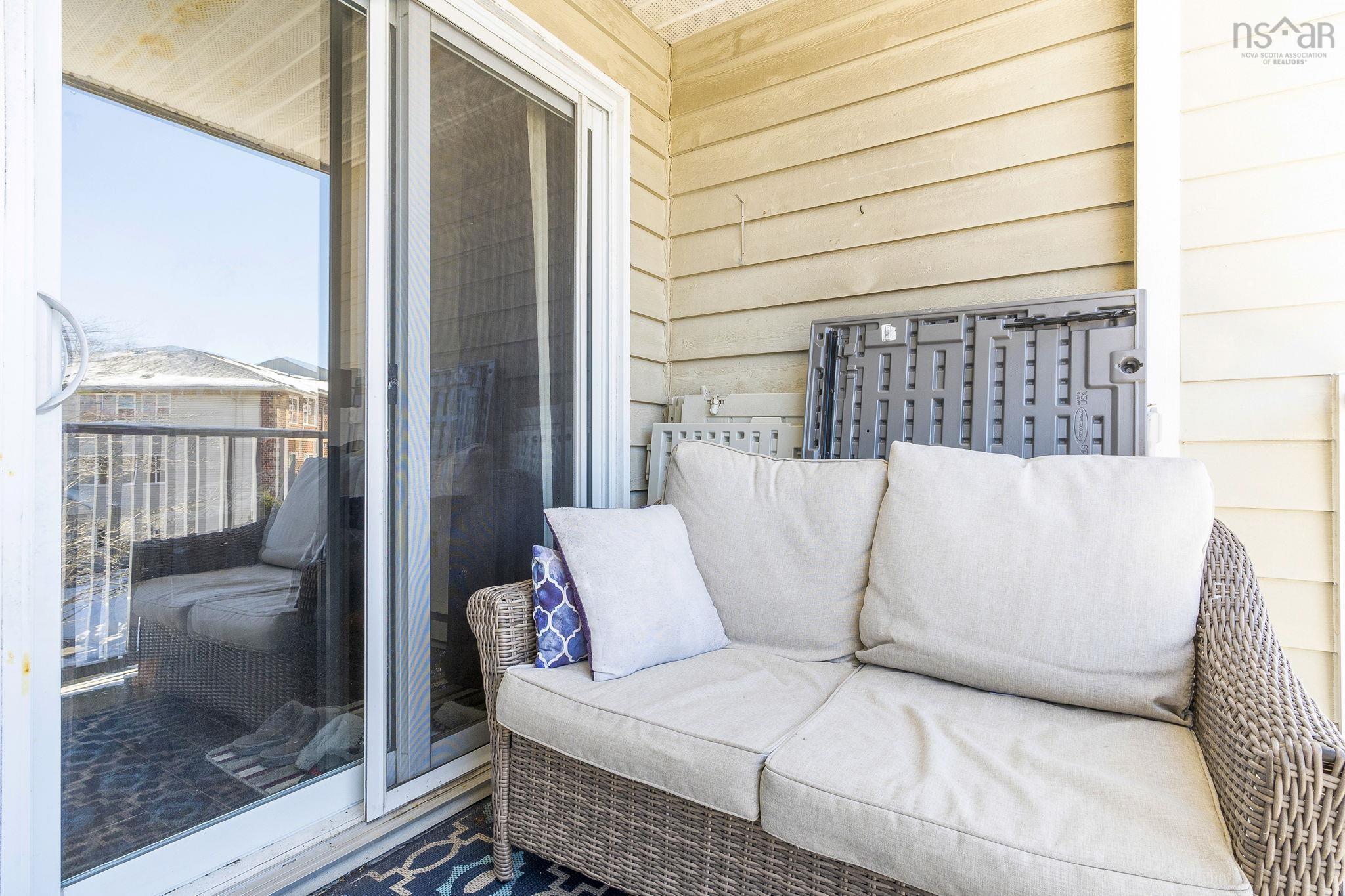 $325,000.00: 308 15 Langbrae Drive, Clayton Park