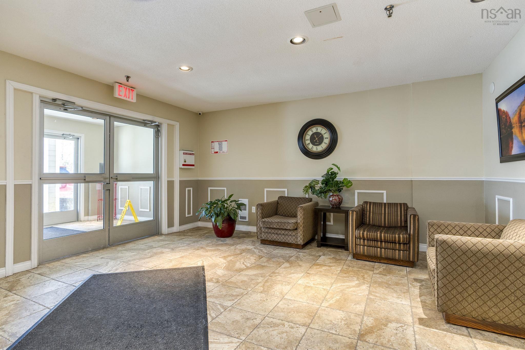 $325,000.00: 308 15 Langbrae Drive, Clayton Park