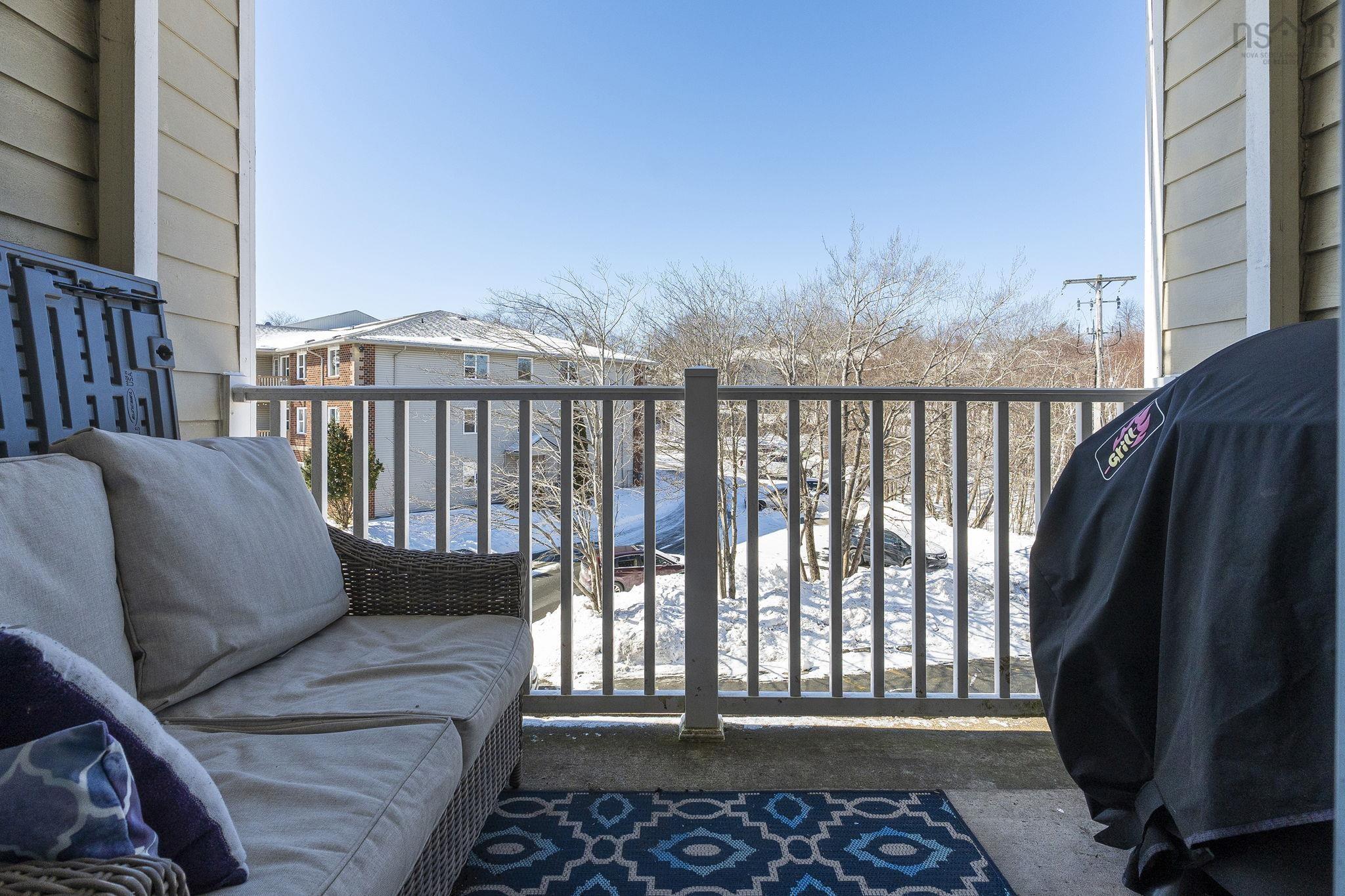 $325,000.00: 308 15 Langbrae Drive, Clayton Park