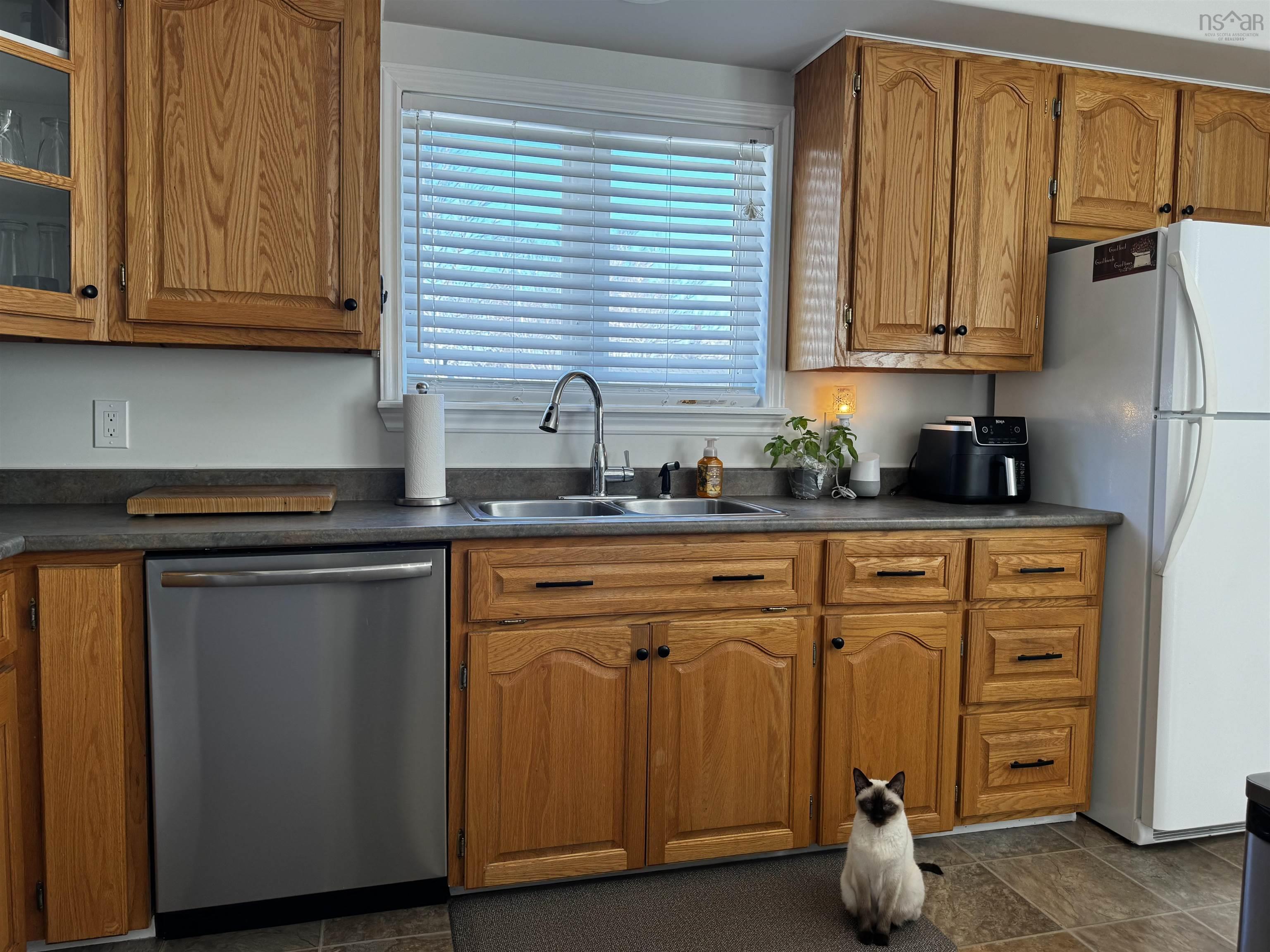 $319,900.00: 75 Lower MacLean Street, Glace Bay