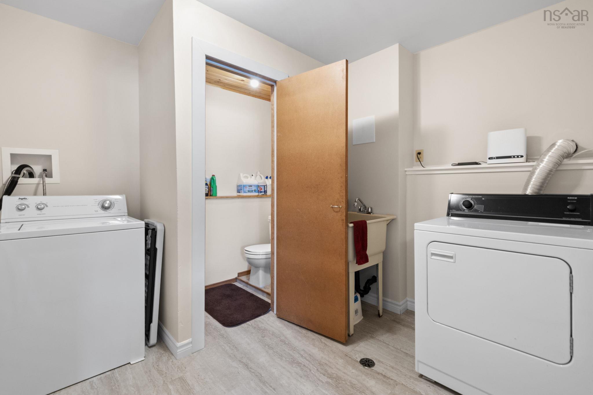 $425,000.00: 36 Armoyan Drive, Lower Sackville