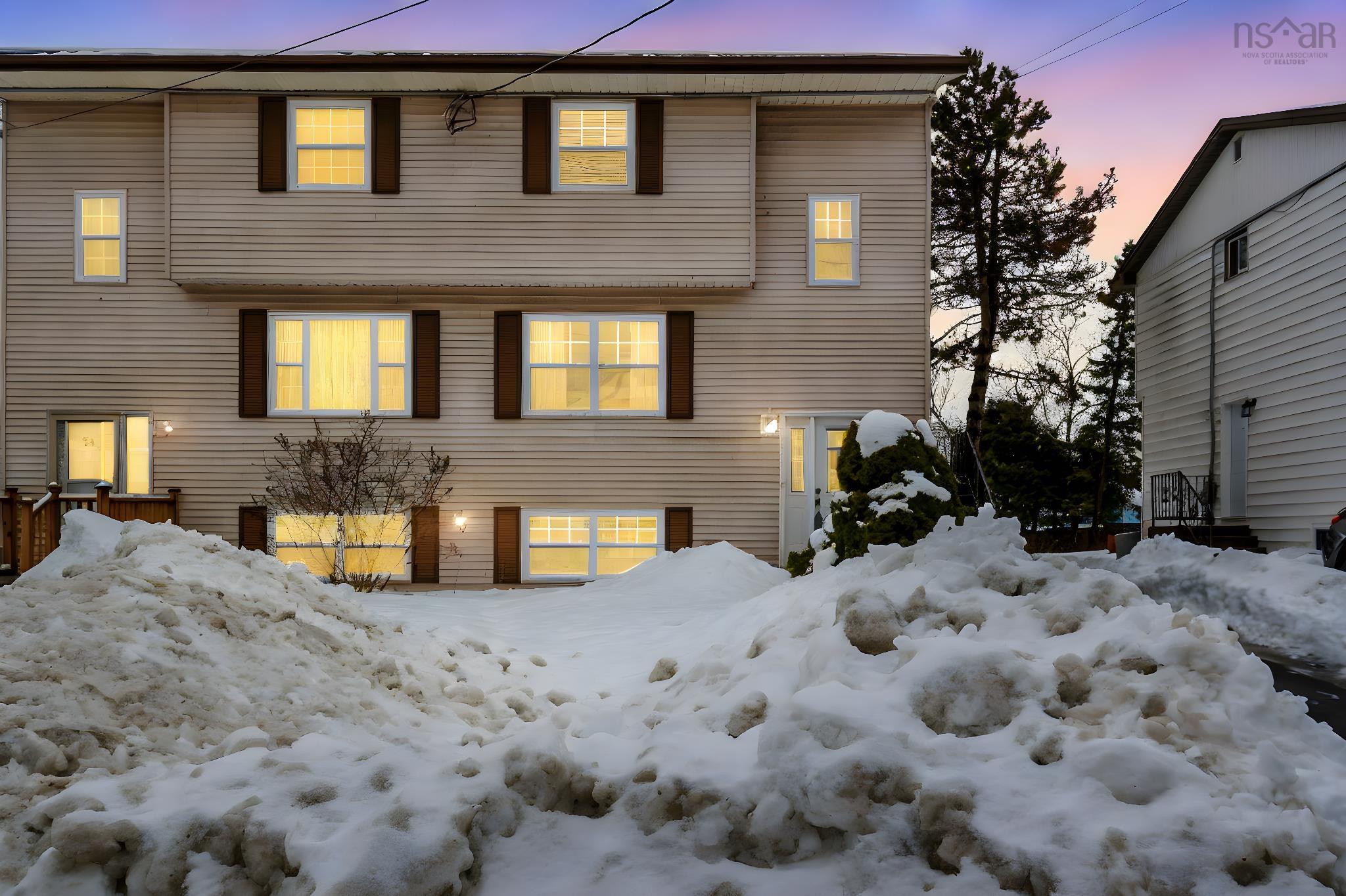 $425,000.00: 36 Armoyan Drive, Lower Sackville