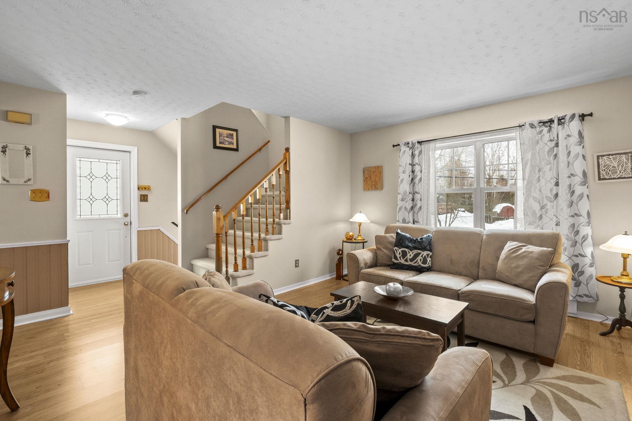 $425,000.00: 36 Armoyan Drive, Lower Sackville