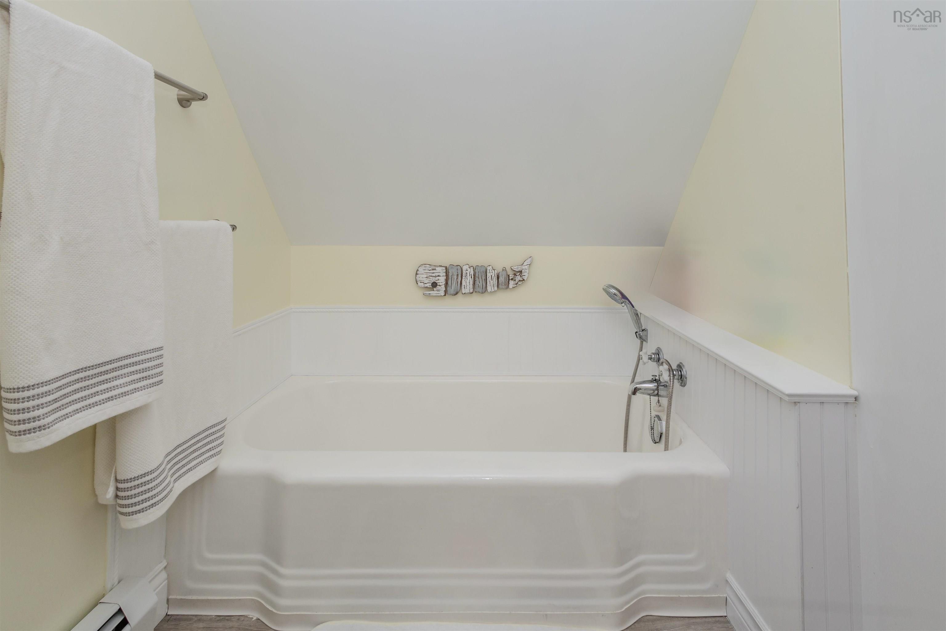 $599,900.00: 36 Seaview Drive, Gabarus Village