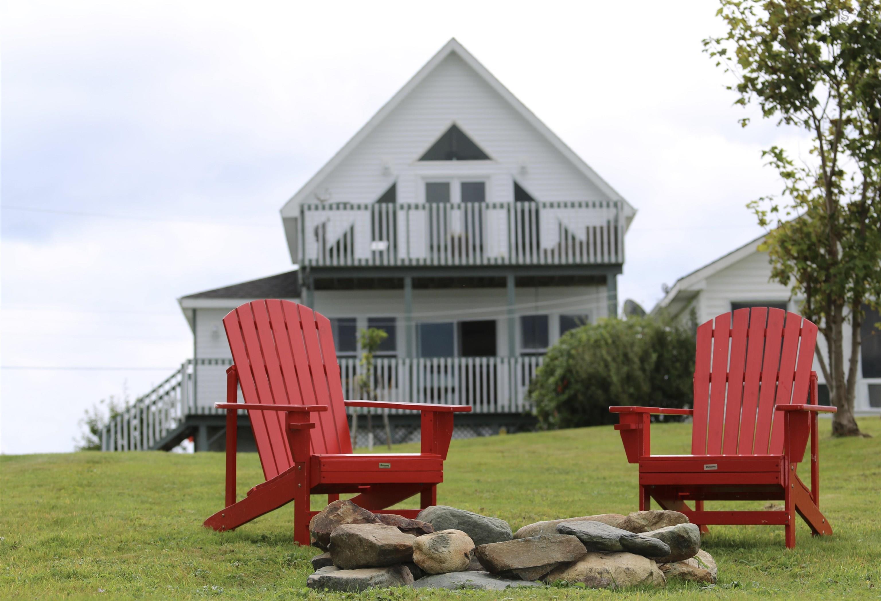 $599,900.00: 36 Seaview Drive, Gabarus Village