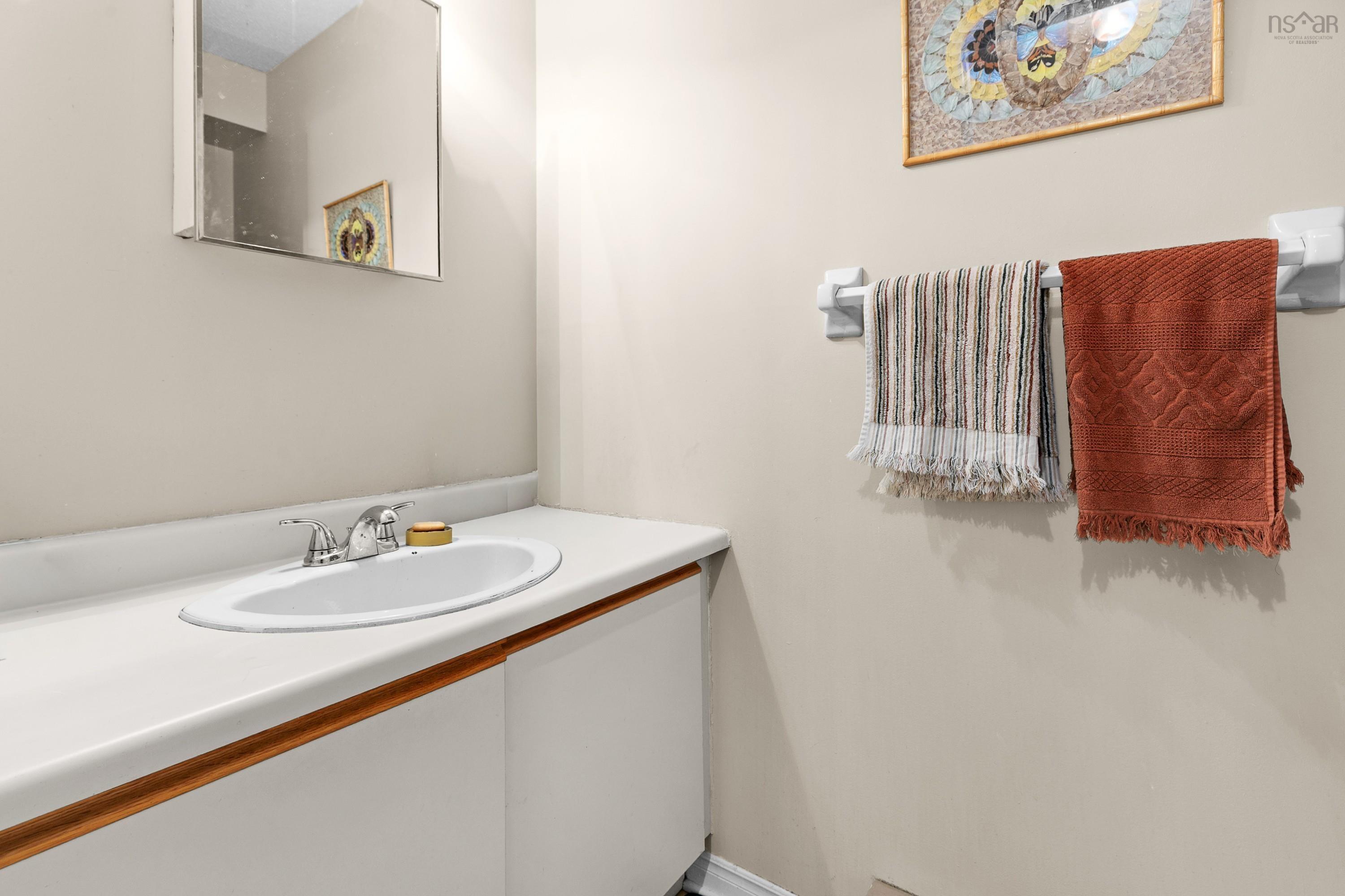 $389,900.00: 211 12 Spinnaker Drive, Halifax