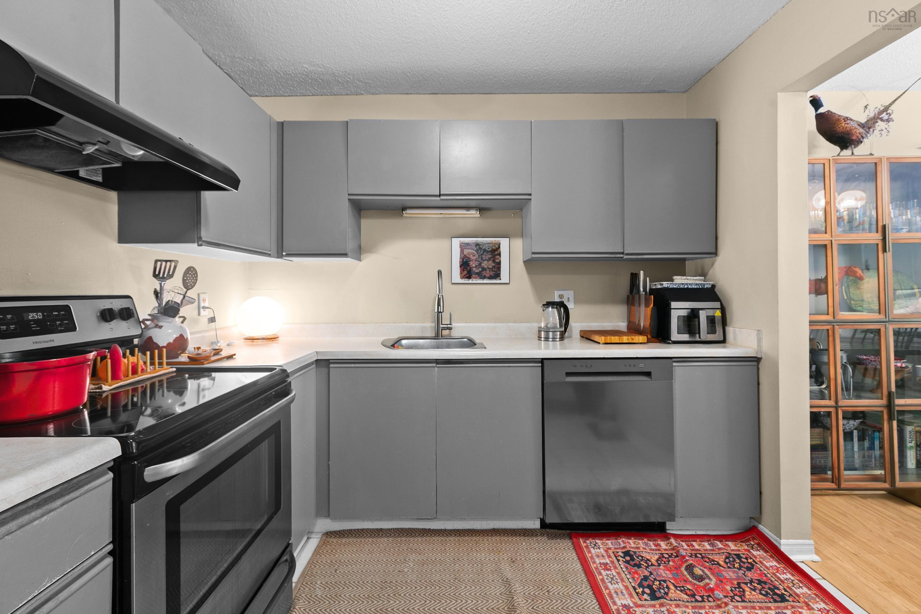 $389,900.00: 211 12 Spinnaker Drive, Halifax