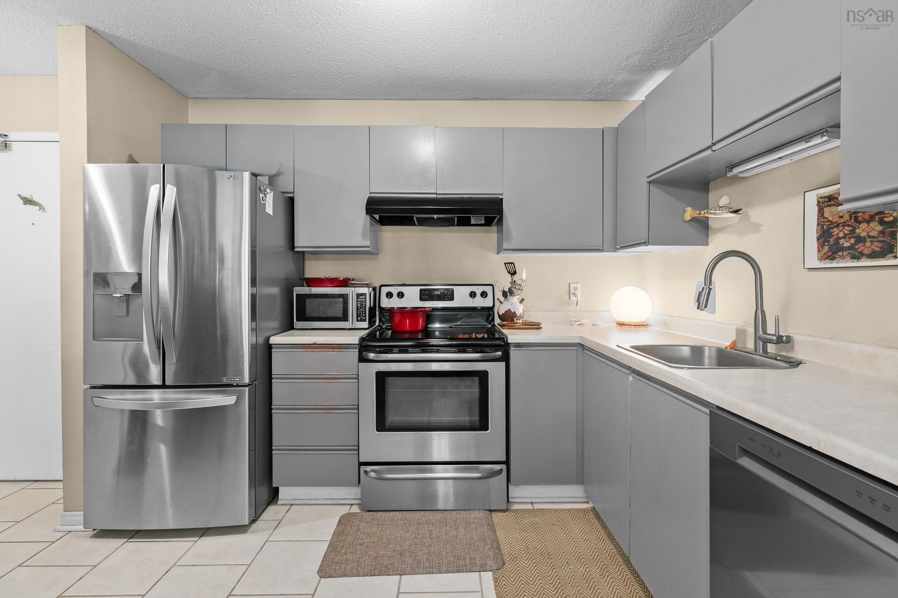 $389,900.00: 211 12 Spinnaker Drive, Halifax