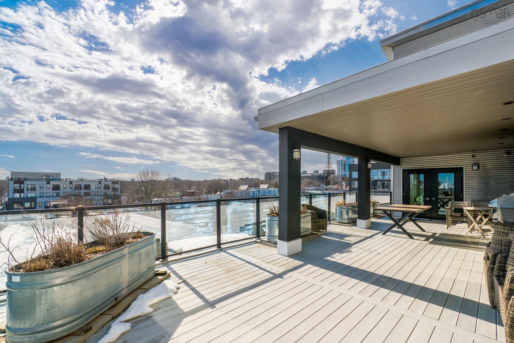 $575,000.00: 216 5662 Roberts Street, Halifax