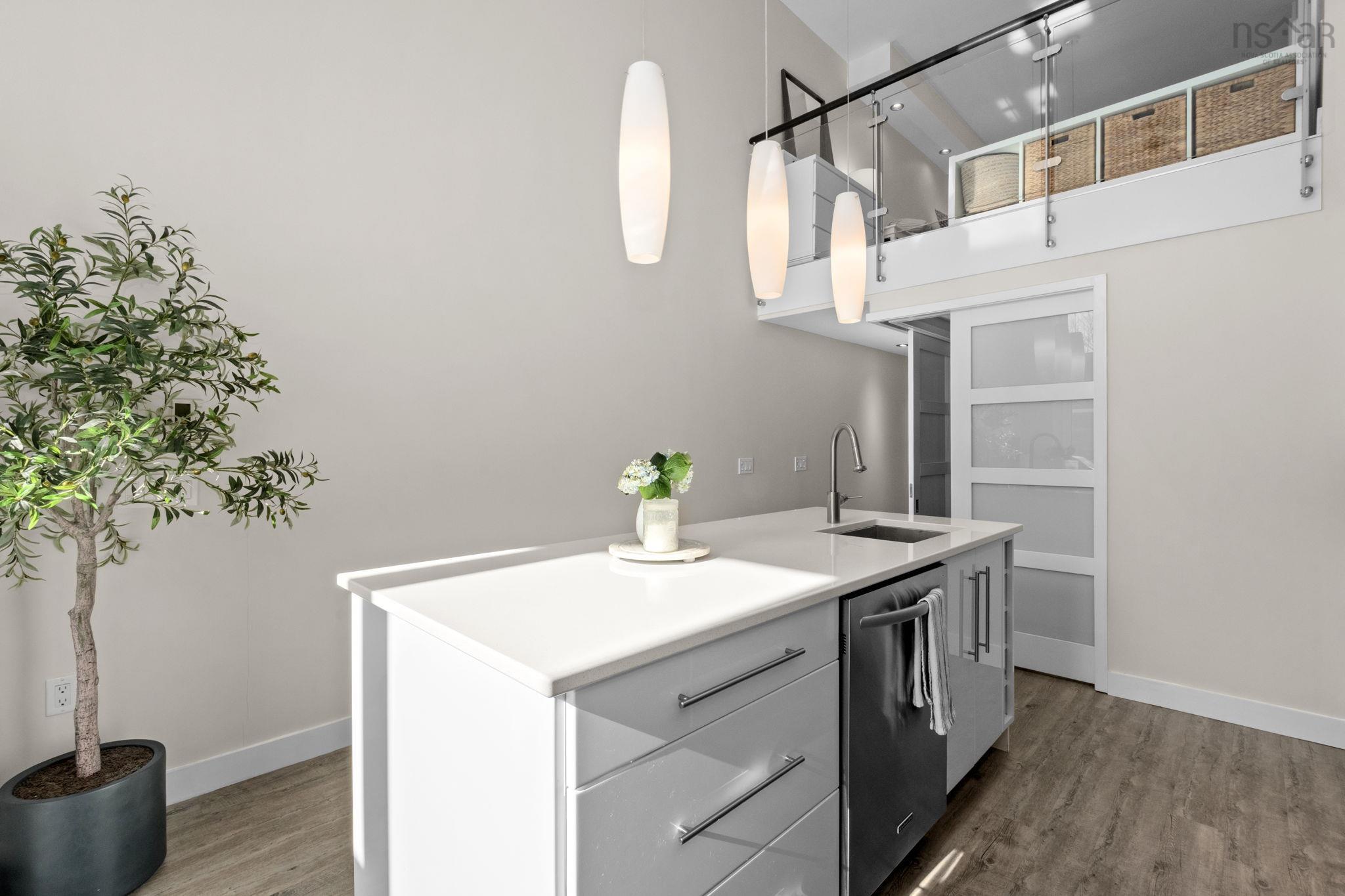 $575,000.00: 216 5662 Roberts Street, Halifax