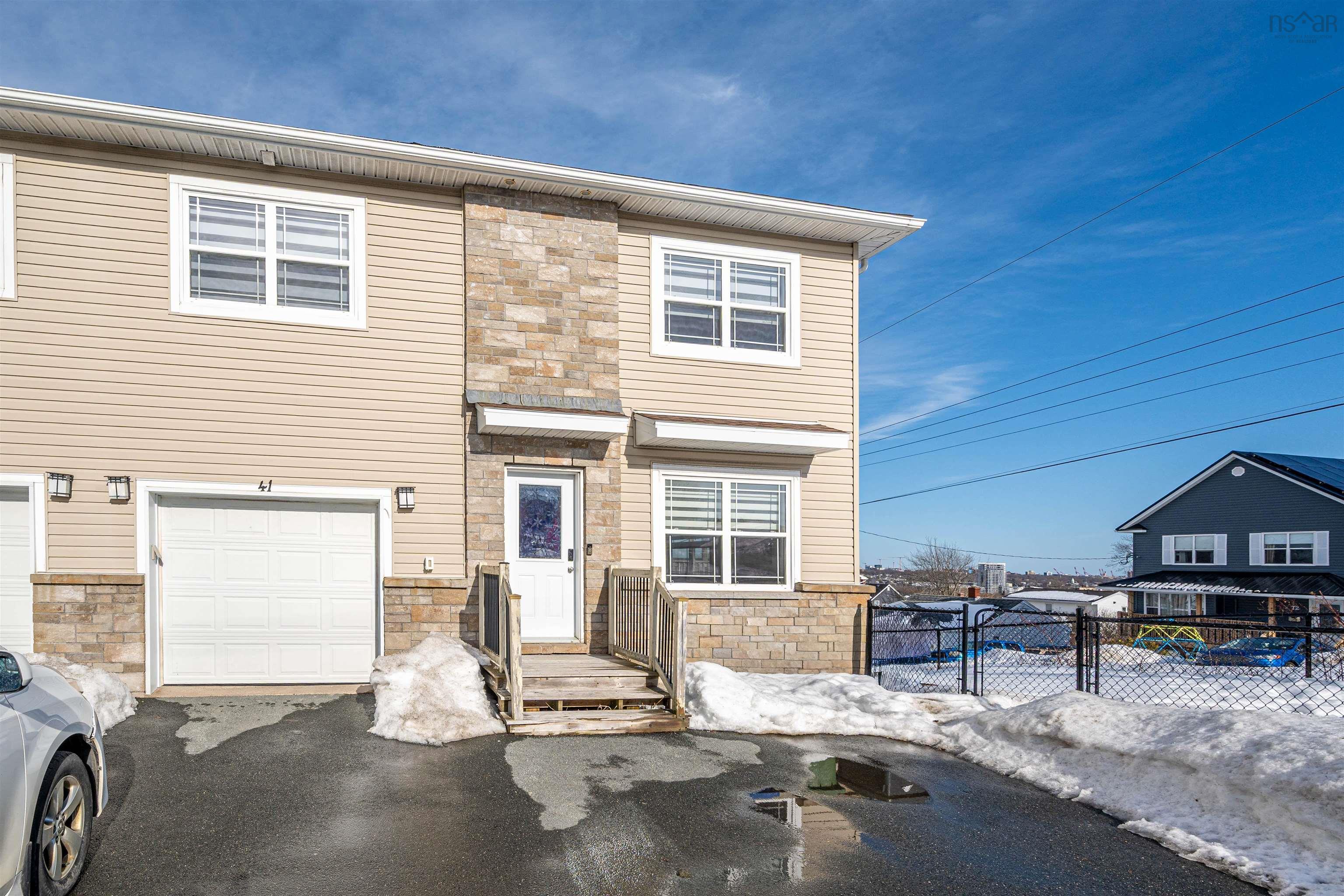 $615,000.00: 41 Hillcrest Street, Halifax