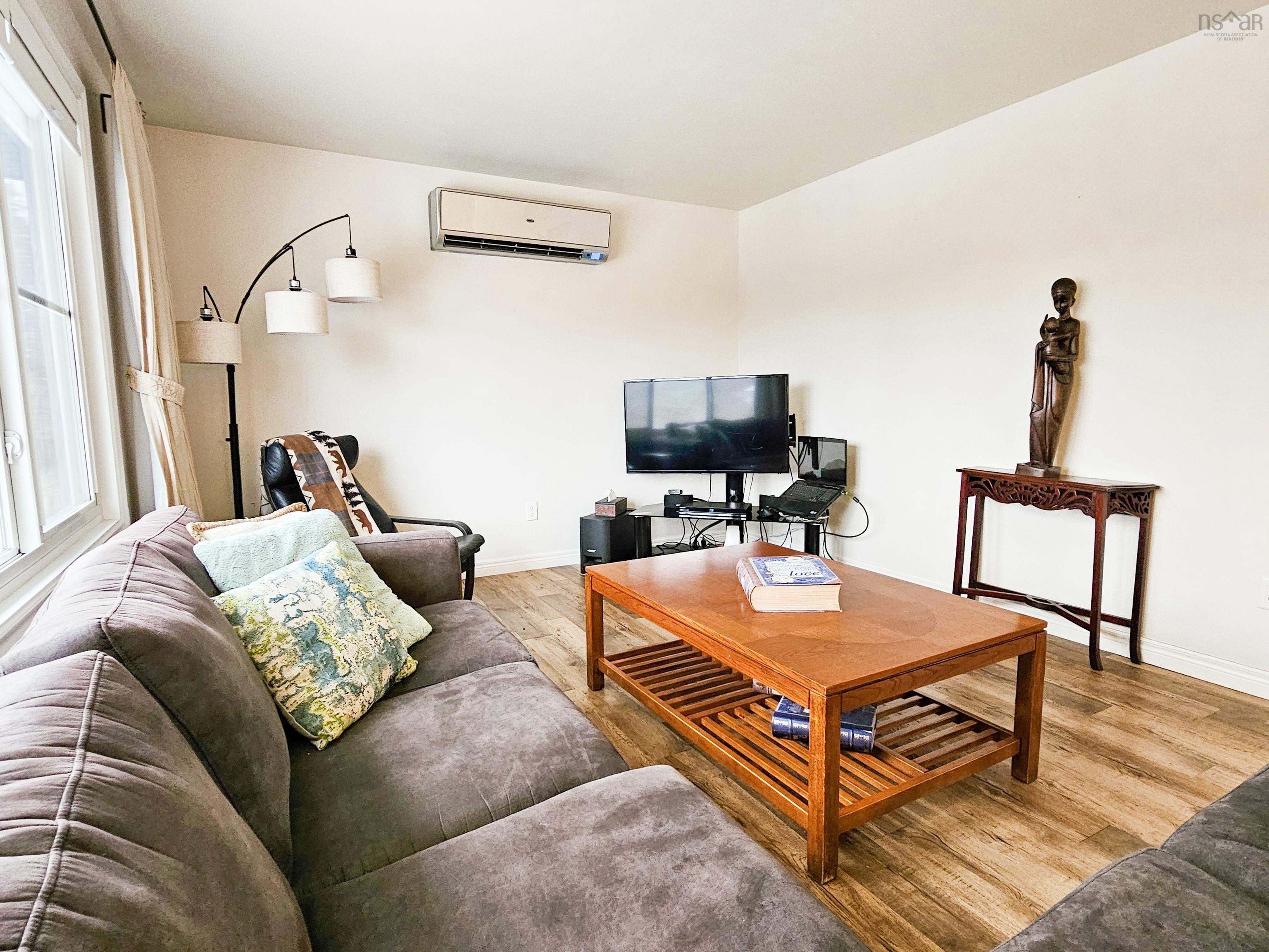 $419,000.00: 3896 311 Highway, Nuttby