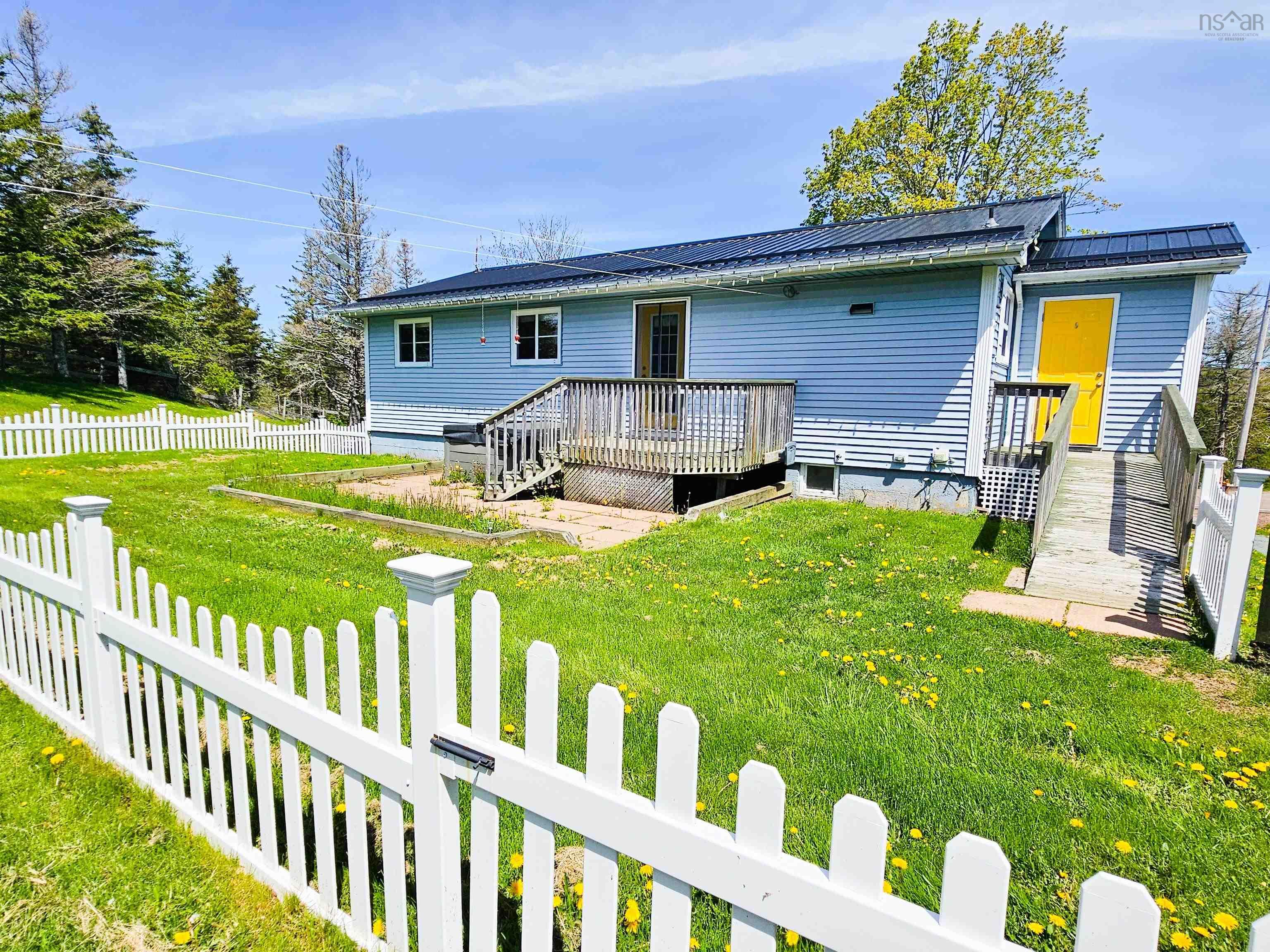 $409,000.00: 3896 311 Highway, Nuttby